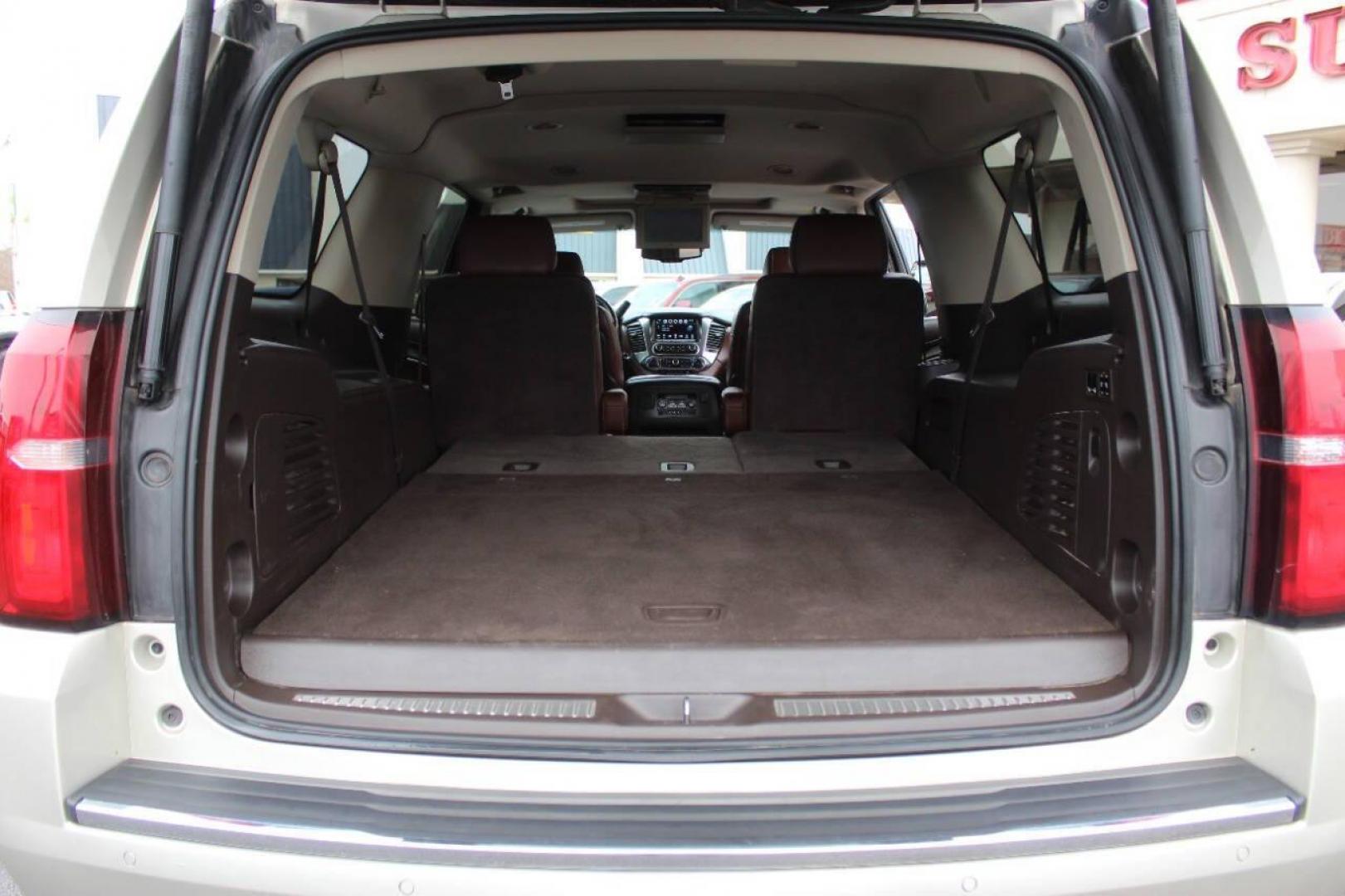 2016 Beige Chevrolet Suburban LTZ 4WD (1GNSKJKC7GR) with an 5.3L V8 OHV 16V engine, 6A transmission, located at 4301 NW 39th , Oklahoma City, OK, 73112, (405) 949-5600, 35.512135, -97.598671 - NO DRIVERS LICENCE NO-FULL COVERAGE INSURANCE-NO CREDIT CHECK. COME ON OVER TO SUPERSPORTS AND TAKE A LOOK AND TEST DRIVE. PLEASE GIVE US A CALL AT (405) 949-5600. NO LICENSIA DE MANEJAR- NO SEGURO DE COBERTURA TOTAL- NO VERIFICACCION DE CREDITO. POR FAVOR VENGAN A SUPERSPORTS, ECHE U - Photo#14