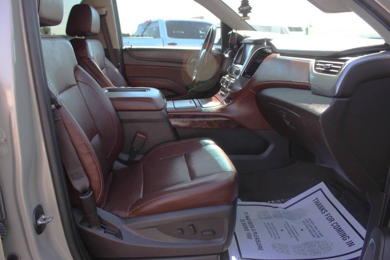 2016 Beige Chevrolet Suburban LTZ 4WD (1GNSKJKC7GR) with an 5.3L V8 OHV 16V engine, 6A transmission, located at 4301 NW 39th , Oklahoma City, OK, 73112, (405) 949-5600, 35.512135, -97.598671 - NO DRIVERS LICENCE -NO FULL COVERAGE INSURANCE - NO CREDIT CHECK. COME ON OVER TO SUPERSPORTS, TAKE A LOOK AND TEST DRIVE. PLEASE GIVE US A CALL AT (405) 949-5600. NO LICENCIA DE CONDUCIR - NO SEGURO DE COBERTURA TOTAL - NO VERIFICACION DE CREDITO. VISITENOS EN SUPERSPORTS, MIRE NUESTRO - Photo#8