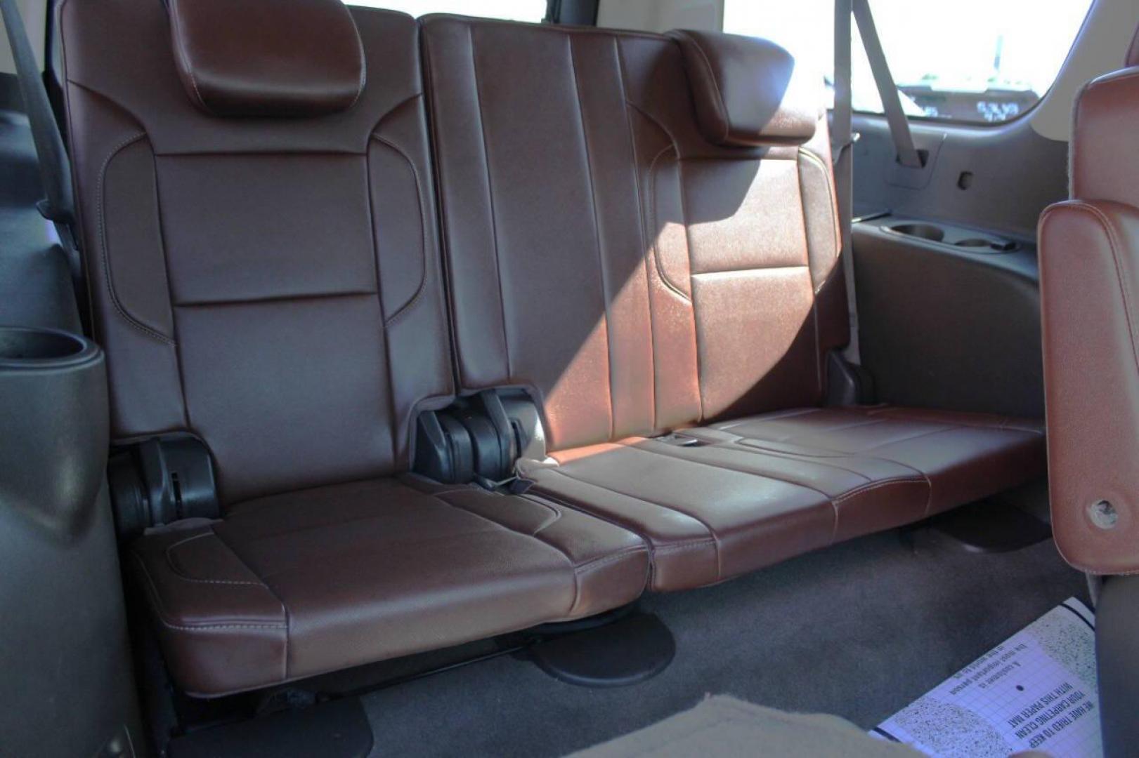 2016 Beige Chevrolet Suburban LTZ 4WD (1GNSKJKC7GR) with an 5.3L V8 OHV 16V engine, 6A transmission, located at 4301 NW 39th , Oklahoma City, OK, 73112, (405) 949-5600, 35.512135, -97.598671 - NO DRIVERS LICENCE -NO FULL COVERAGE INSURANCE - NO CREDIT CHECK. COME ON OVER TO SUPERSPORTS, TAKE A LOOK AND TEST DRIVE. PLEASE GIVE US A CALL AT (405) 949-5600. NO LICENCIA DE CONDUCIR - NO SEGURO DE COBERTURA TOTAL - NO VERIFICACION DE CREDITO. VISITENOS EN SUPERSPORTS, MIRE NUESTRO - Photo#12