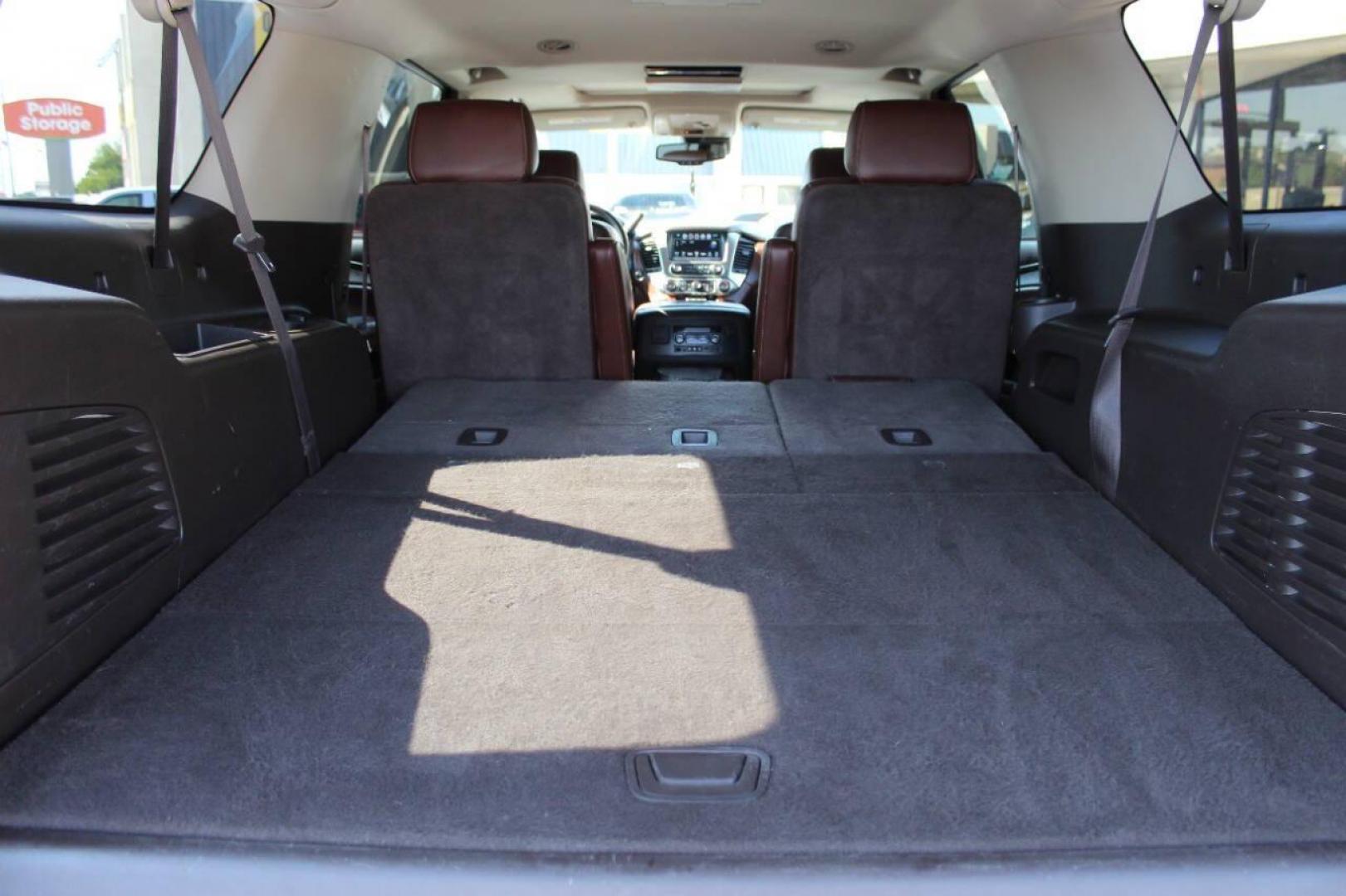 2016 Beige Chevrolet Suburban LTZ 4WD (1GNSKJKC7GR) with an 5.3L V8 OHV 16V engine, 6A transmission, located at 4301 NW 39th , Oklahoma City, OK, 73112, (405) 949-5600, 35.512135, -97.598671 - NO DRIVERS LICENCE -NO FULL COVERAGE INSURANCE - NO CREDIT CHECK. COME ON OVER TO SUPERSPORTS, TAKE A LOOK AND TEST DRIVE. PLEASE GIVE US A CALL AT (405) 949-5600. NO LICENCIA DE CONDUCIR - NO SEGURO DE COBERTURA TOTAL - NO VERIFICACION DE CREDITO. VISITENOS EN SUPERSPORTS, MIRE NUESTRO - Photo#14