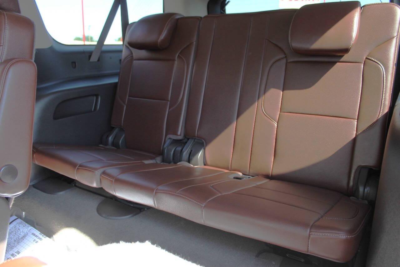 2016 Beige Chevrolet Suburban LTZ 4WD (1GNSKJKC7GR) with an 5.3L V8 OHV 16V engine, 6A transmission, located at 4301 NW 39th , Oklahoma City, OK, 73112, (405) 949-5600, 35.512135, -97.598671 - NO DRIVERS LICENCE -NO FULL COVERAGE INSURANCE - NO CREDIT CHECK. COME ON OVER TO SUPERSPORTS, TAKE A LOOK AND TEST DRIVE. PLEASE GIVE US A CALL AT (405) 949-5600. NO LICENCIA DE CONDUCIR - NO SEGURO DE COBERTURA TOTAL - NO VERIFICACION DE CREDITO. VISITENOS EN SUPERSPORTS, MIRE NUESTRO - Photo#15