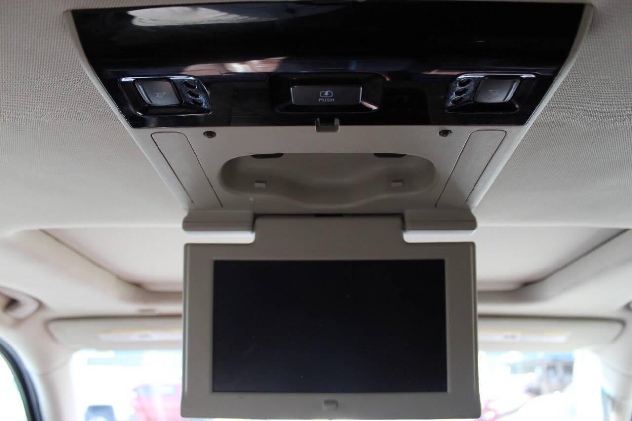 2016 Beige Chevrolet Suburban LTZ 4WD (1GNSKJKC7GR) with an 5.3L V8 OHV 16V engine, 6A transmission, located at 4301 NW 39th , Oklahoma City, OK, 73112, (405) 949-5600, 35.512135, -97.598671 - NO DRIVERS LICENCE -NO FULL COVERAGE INSURANCE - NO CREDIT CHECK. COME ON OVER TO SUPERSPORTS, TAKE A LOOK AND TEST DRIVE. PLEASE GIVE US A CALL AT (405) 949-5600. NO LICENCIA DE CONDUCIR - NO SEGURO DE COBERTURA TOTAL - NO VERIFICACION DE CREDITO. VISITENOS EN SUPERSPORTS, MIRE NUESTRO - Photo#22