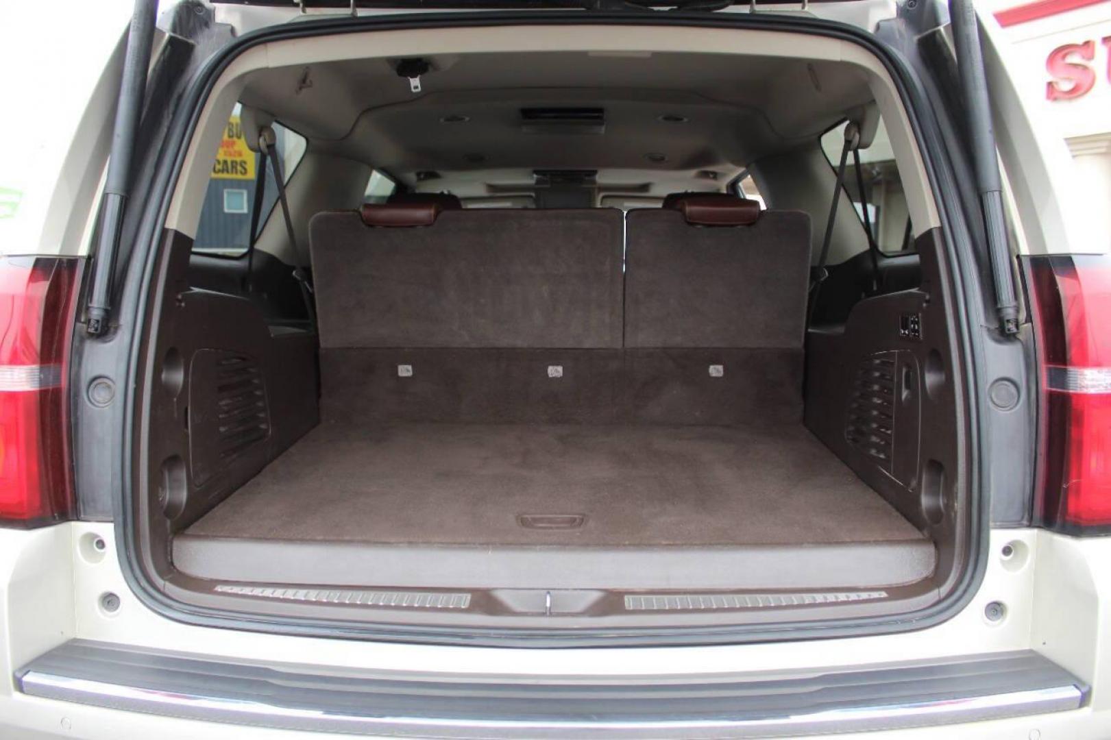 2016 Beige Chevrolet Suburban LTZ 4WD (1GNSKJKC7GR) with an 5.3L V8 OHV 16V engine, 6A transmission, located at 4301 NW 39th , Oklahoma City, OK, 73112, (405) 949-5600, 35.512135, -97.598671 - NO DRIVERS LICENCE NO-FULL COVERAGE INSURANCE-NO CREDIT CHECK. COME ON OVER TO SUPERSPORTS AND TAKE A LOOK AND TEST DRIVE. PLEASE GIVE US A CALL AT (405) 949-5600. NO LICENSIA DE MANEJAR- NO SEGURO DE COBERTURA TOTAL- NO VERIFICACCION DE CREDITO. POR FAVOR VENGAN A SUPERSPORTS, ECHE U - Photo#13