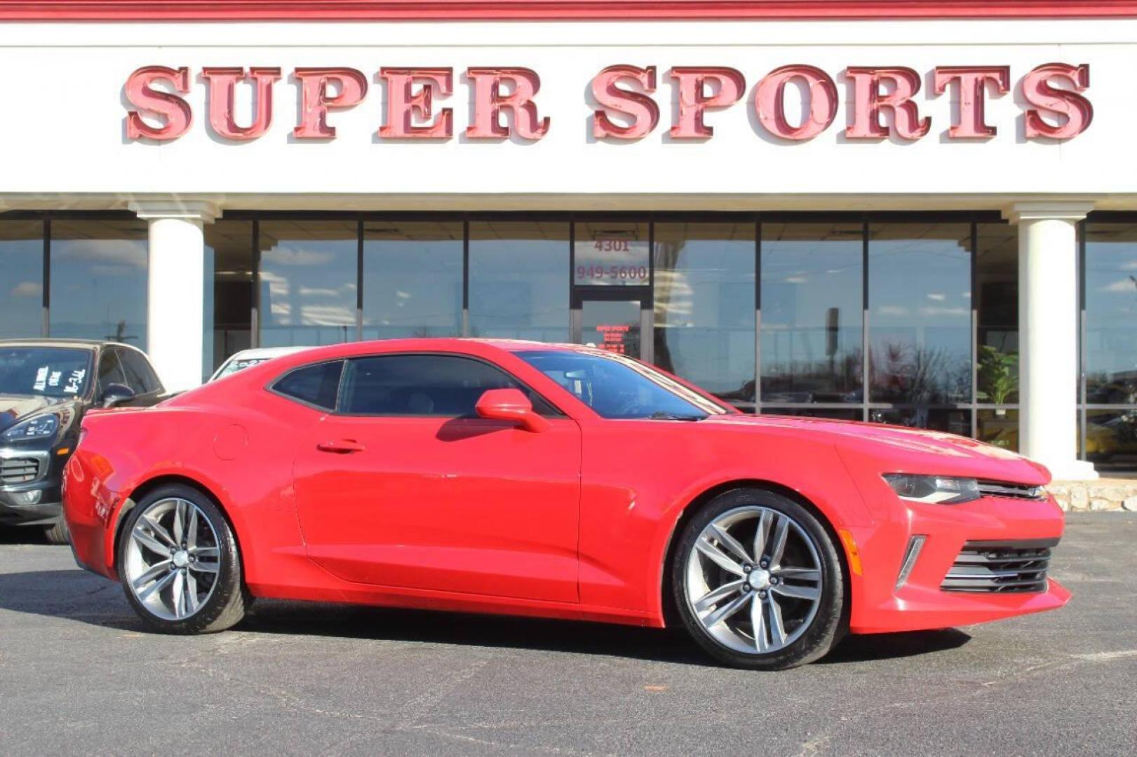 2018 Red Chevrolet Camaro 1LT Coupe (1G1FB1RS6J0) with an 3.6L V6 DOHC 24V engine, 6A transmission, located at 4301 NW 39th , Oklahoma City, OK, 73112, (405) 949-5600, 35.512135, -97.598671 - NO DRIVERS LICENCE NO-FULL COVERAGE INSURANCE-NO CREDIT CHECK. COME ON OVER TO SUPERSPORTS AND TAKE A LOOK AND TEST DRIVE. PLEASE GIVE US A CALL AT (405) 949-5600. NO LICENSIA DE MANEJAR- NO SEGURO DE COBERTURA TOTAL- NO VERIFICACCION DE CREDITO. POR FAVOR VENGAN A SUPERSPORTS, ECHE UN - Photo#2