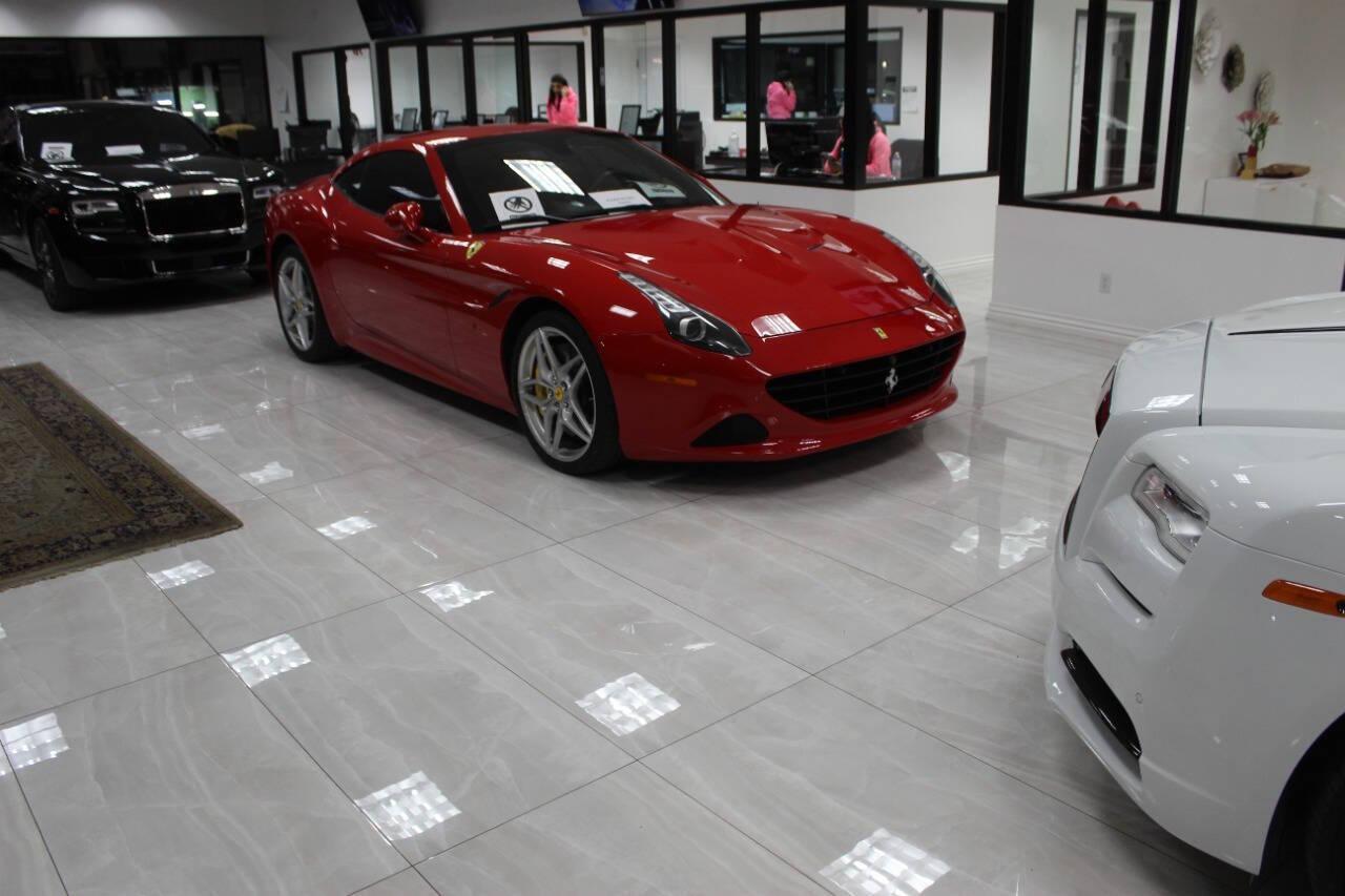 2019 Black BMW i8 Convertible (WBY2Z6C53KV) with an 1.5L L3 HYBRID engine, 6A transmission, located at 4301 NW 39th , Oklahoma City, OK, 73112, (405) 949-5600, 35.512135, -97.598671 - ************first edition 1of 200 was made.************* PERSONAL VEHICLE LAST FEW YEARS. it's one of a wife's few possessions that are considered toys looks and drives brand new its a must see. My name is Josh, and I own dealerships and finance companies here in Oklahoma. I have 27 years of e - Photo#24