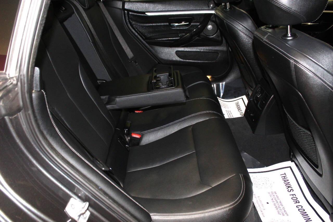 2018 Gray BMW 4 Series 430i xDrive (WBA4J3C56JB) with an 2.0L I4 Turbocharger 2.0L I4 engine, Automatic 8-Speed transmission, located at 4301 NW 39th , Oklahoma City, OK, 73112, (405) 949-5600, 35.512135, -97.598671 - NO DRIVERS LICENCE NO-FULL COVERAGE INSURANCE-NO CREDIT CHECK. COME ON OVER TO SUPERSPORTS AND TAKE A LOOK AND TEST DRIVE. PLEASE GIVE US A CALL AT (405) 949-5600. NO LICENSIA DE MANEJAR- NO SEGURO DE COBERTURA TOTAL- NO VERIFICACCION DE CREDITO. POR FAVOR VENGAN A SUPERSPORTS, ECHE UN - Photo#9