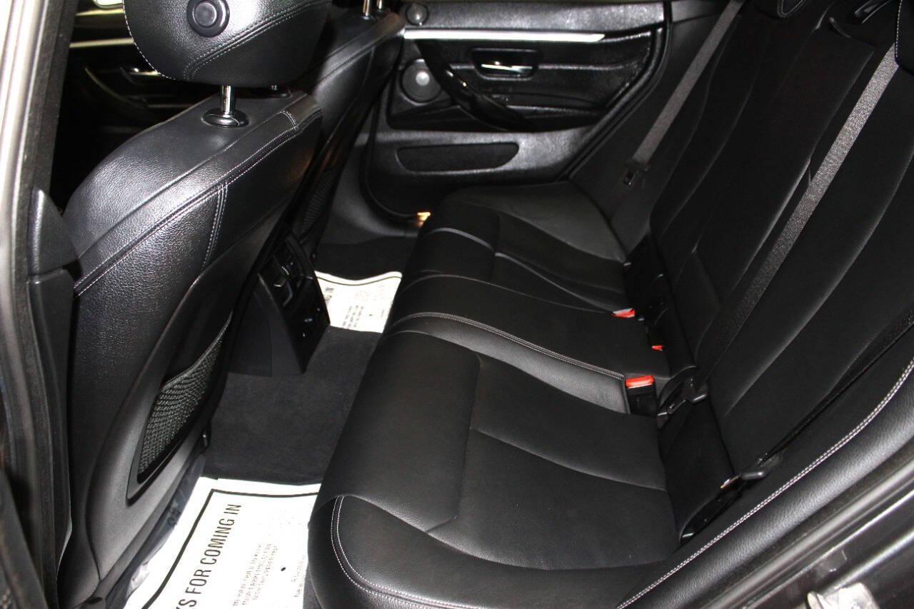 2018 Gray BMW 4 Series 430i xDrive (WBA4J3C56JB) with an 2.0L I4 Turbocharger 2.0L I4 engine, Automatic 8-Speed transmission, located at 4301 NW 39th , Oklahoma City, OK, 73112, (405) 949-5600, 35.512135, -97.598671 - NO DRIVERS LICENCE NO-FULL COVERAGE INSURANCE-NO CREDIT CHECK. COME ON OVER TO SUPERSPORTS AND TAKE A LOOK AND TEST DRIVE. PLEASE GIVE US A CALL AT (405) 949-5600. NO LICENSIA DE MANEJAR- NO SEGURO DE COBERTURA TOTAL- NO VERIFICACCION DE CREDITO. POR FAVOR VENGAN A SUPERSPORTS, ECHE UN - Photo#12