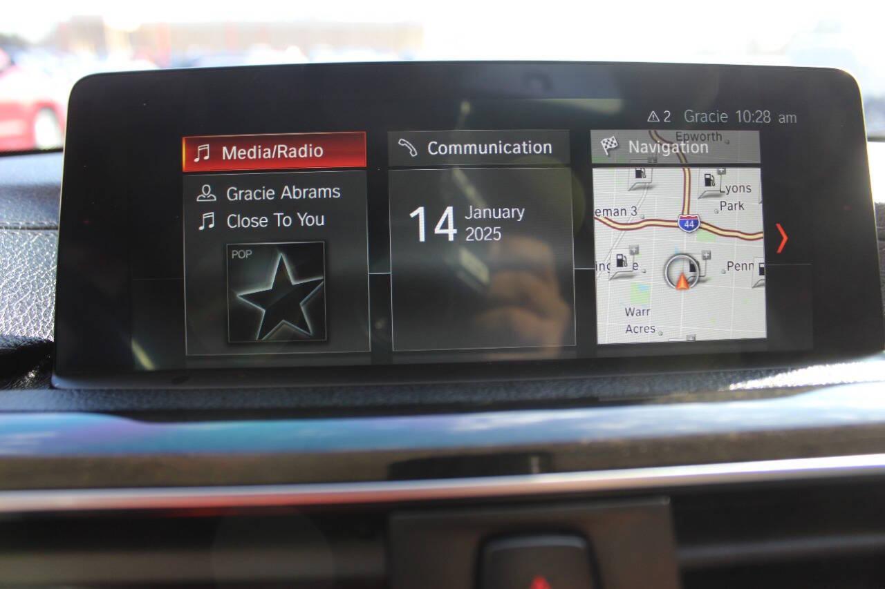 2018 Gray BMW 4 Series 430i xDrive (WBA4J3C56JB) with an 2.0L I4 Turbocharger 2.0L I4 engine, Automatic 8-Speed transmission, located at 4301 NW 39th , Oklahoma City, OK, 73112, (405) 949-5600, 35.512135, -97.598671 - NO DRIVERS LICENCE NO-FULL COVERAGE INSURANCE-NO CREDIT CHECK. COME ON OVER TO SUPERSPORTS AND TAKE A LOOK AND TEST DRIVE. PLEASE GIVE US A CALL AT (405) 949-5600. NO LICENSIA DE MANEJAR- NO SEGURO DE COBERTURA TOTAL- NO VERIFICACCION DE CREDITO. POR FAVOR VENGAN A SUPERSPORTS, ECHE UN - Photo#18