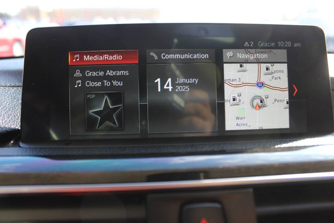 2018 Gray BMW 4 Series 430i xDrive (WBA4J3C56JB) with an 2.0L I4 Turbocharger 2.0L I4 engine, Automatic 8-Speed transmission, located at 4301 NW 39th , Oklahoma City, OK, 73112, (405) 949-5600, 35.512135, -97.598671 - NO DRIVERS LICENCE NO-FULL COVERAGE INSURANCE-NO CREDIT CHECK. COME ON OVER TO SUPERSPORTS AND TAKE A LOOK AND TEST DRIVE. PLEASE GIVE US A CALL AT (405) 949-5600. NO LICENSIA DE MANEJAR- NO SEGURO DE COBERTURA TOTAL- NO VERIFICACCION DE CREDITO. POR FAVOR VENGAN A SUPERSPORTS, ECHE UN - Photo#18