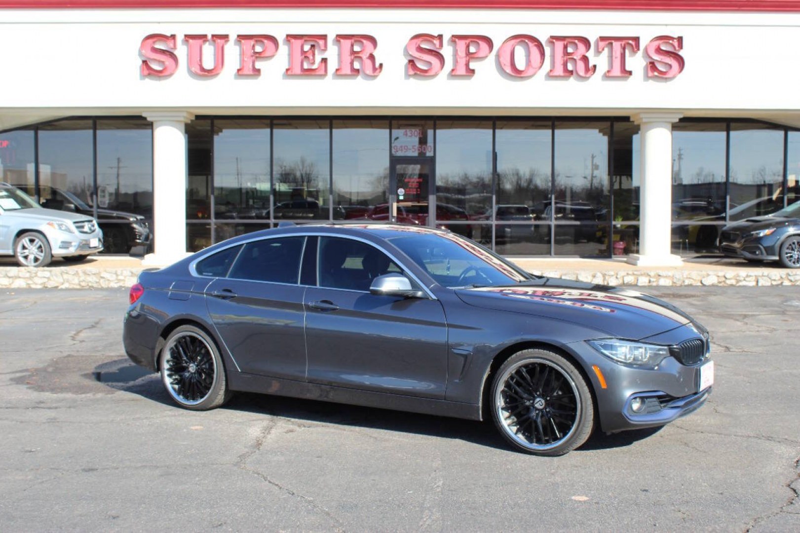 2018 Gray BMW 4 Series 430i xDrive (WBA4J3C56JB) with an 2.0L I4 Turbocharger 2.0L I4 engine, Automatic 8-Speed transmission, located at 4301 NW 39th , Oklahoma City, OK, 73112, (405) 949-5600, 35.512135, -97.598671- Photo#0