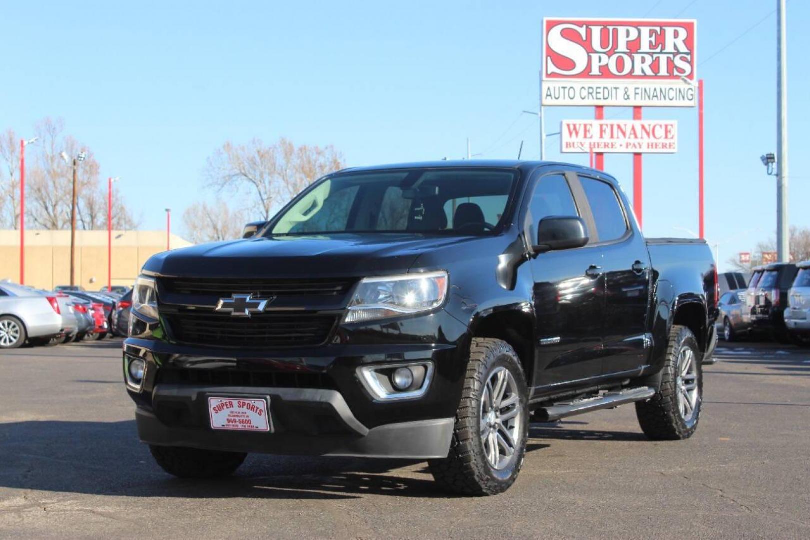 2019 Black Chevrolet Colorado Work Truck Crew Cab 2WD Short Box (1GCGSBEA8K1) with an 2.5L L4 DOHC 16V GAS engine, 6A transmission, located at 4301 NW 39th , Oklahoma City, OK, 73112, (405) 949-5600, 35.512135, -97.598671 - NO DRIVERS LICENCE NO-FULL COVERAGE INSURANCE-NO CREDIT CHECK. COME ON OVER TO SUPERSPORTS AND TAKE A LOOK AND TEST DRIVE. PLEASE GIVE US A CALL AT (405) 949-5600 . NO LICENSIA DE MANEJAR- NO SEGURO DE COBERTURA TOTAL- NO VERIFICACCION DE CREDITO. POR FAVOR VENGAN A SUPERSPORTS, ECHE UN - Photo#7
