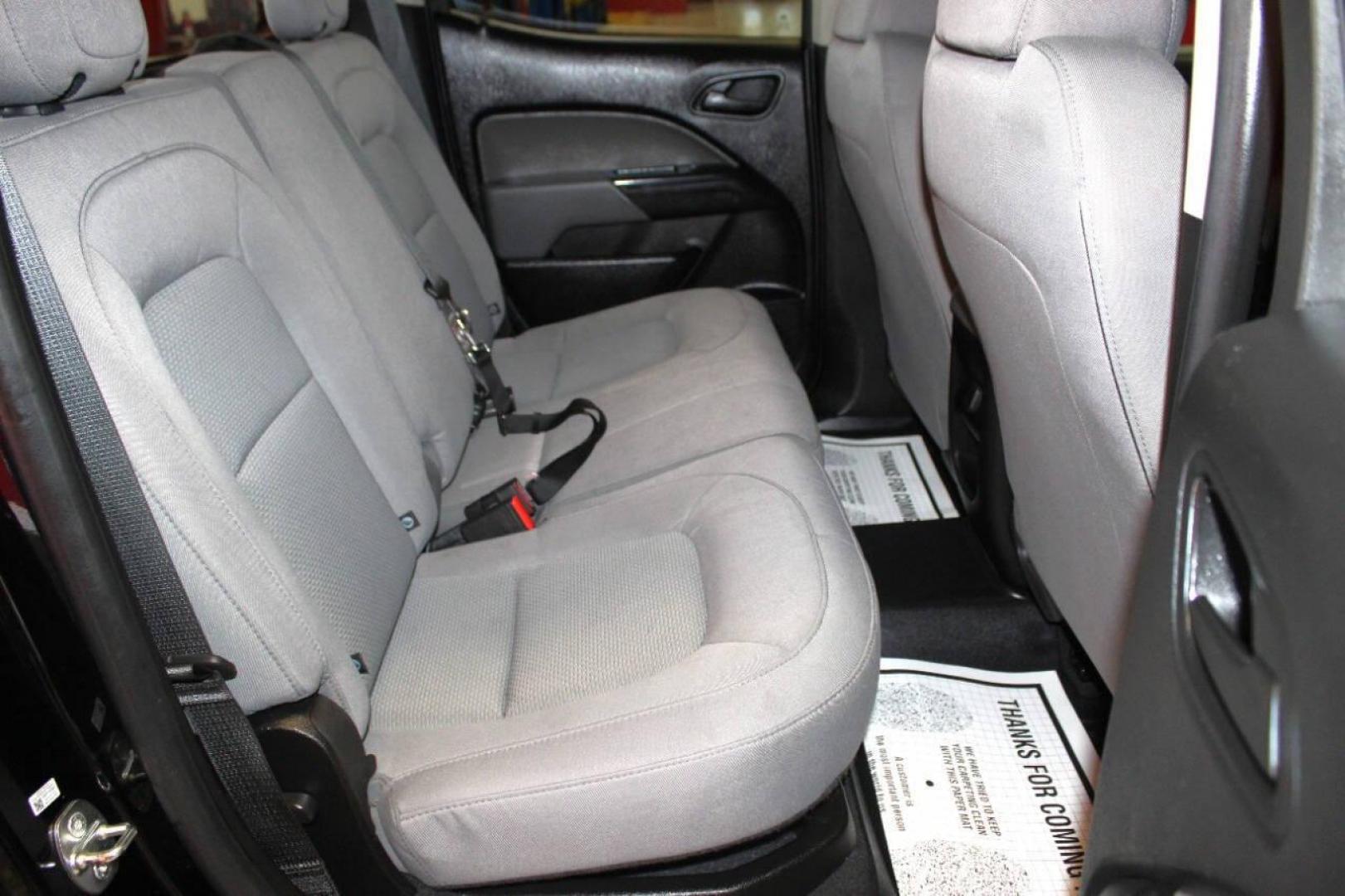 2019 Black Chevrolet Colorado Work Truck Crew Cab 2WD Short Box (1GCGSBEA8K1) with an 2.5L L4 DOHC 16V GAS engine, 6A transmission, located at 4301 NW 39th , Oklahoma City, OK, 73112, (405) 949-5600, 35.512135, -97.598671 - NO DRIVERS LICENCE NO-FULL COVERAGE INSURANCE-NO CREDIT CHECK. COME ON OVER TO SUPERSPORTS AND TAKE A LOOK AND TEST DRIVE. PLEASE GIVE US A CALL AT (405) 949-5600 . NO LICENSIA DE MANEJAR- NO SEGURO DE COBERTURA TOTAL- NO VERIFICACCION DE CREDITO. POR FAVOR VENGAN A SUPERSPORTS, ECHE UN - Photo#11