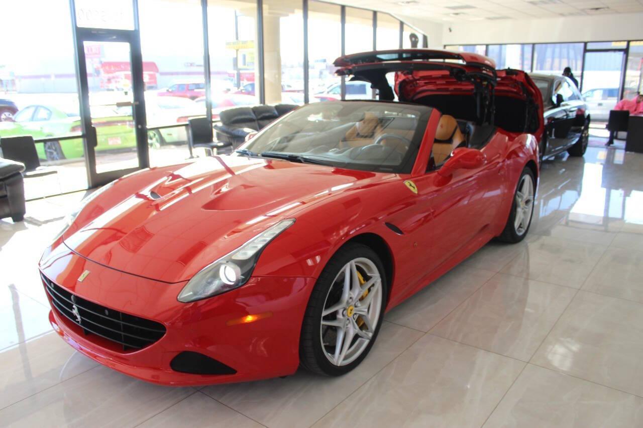 2016 Red Ferrari California Convertible T (ZFF77XJA9G0) with an 3.9L V8 DOHC 32V engine, 7A transmission, located at 4301 NW 39th , Oklahoma City, OK, 73112, (405) 949-5600, 35.512135, -97.598671 - Rare combo: red exterior and tan interior. Fully functional. PERSONAL VEHICLE LAST FEW YEARS SINCE 2017 . IT'S ONE OF THE OWNER'S WIFE'S FEW POSSESSIONS THAT ARE CONSIDERED TOYS, IT LOOKS AND DRIVES LIKE new, IT'S A MUST SEE for this price. ..... small crack on the windshield..... My na - Photo#10