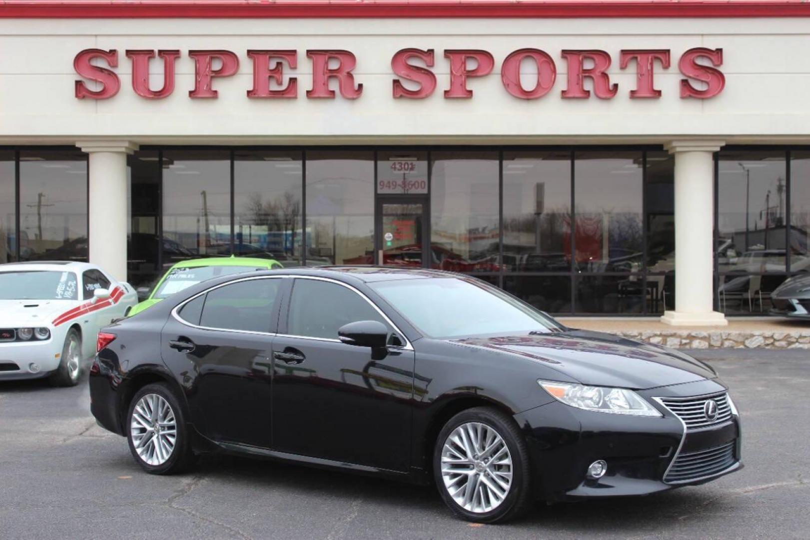 2015 Black Lexus ES 350 Sedan (JTHBK1GGXF2) with an 3.5L V6 DOHC 24V engine, 6-Speed Automatic transmission, located at 4301 NW 39th , Oklahoma City, OK, 73112, (405) 949-5600, 35.512135, -97.598671 - NO DRIVERS LICENCE NO-FULL COVERAGE INSURANCE-NO CREDIT CHECK. COME ON OVER TO SUPERSPORTS AND TAKE A LOOK AND TEST DRIVE. PLEASE GIVE US A CALL AT (405) 949-5600. NO LICENSIA DE MANEJAR- NO SEGURO DE COBERTURA TOTAL- NO VERIFICACCION DE CREDITO. POR FAVOR VENGAN A SUPERSPORTS, ECHE UN - Photo#2