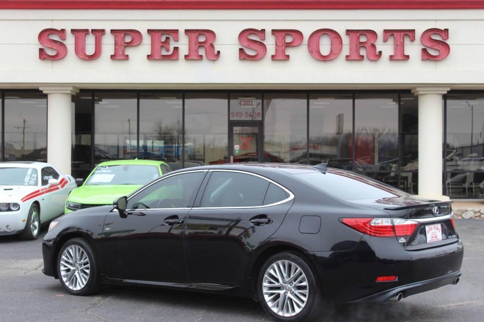 2015 Black Lexus ES 350 Sedan (JTHBK1GGXF2) with an 3.5L V6 DOHC 24V engine, 6-Speed Automatic transmission, located at 4301 NW 39th , Oklahoma City, OK, 73112, (405) 949-5600, 35.512135, -97.598671 - NO DRIVERS LICENCE NO-FULL COVERAGE INSURANCE-NO CREDIT CHECK. COME ON OVER TO SUPERSPORTS AND TAKE A LOOK AND TEST DRIVE. PLEASE GIVE US A CALL AT (405) 949-5600. NO LICENSIA DE MANEJAR- NO SEGURO DE COBERTURA TOTAL- NO VERIFICACCION DE CREDITO. POR FAVOR VENGAN A SUPERSPORTS, ECHE UN - Photo#5