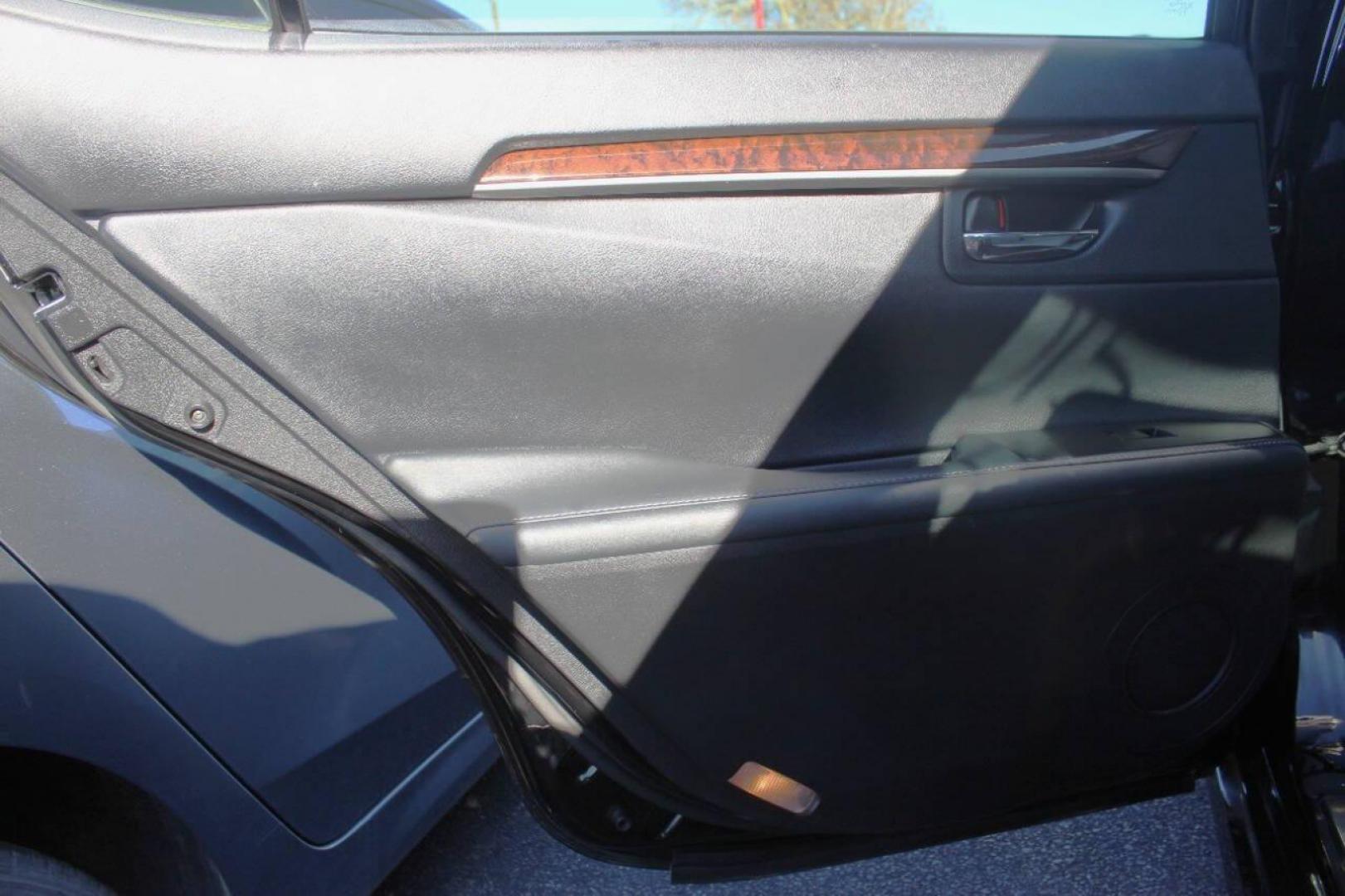 2015 Black Lexus ES 350 Sedan (JTHBK1GGXF2) with an 3.5L V6 DOHC 24V engine, 6-Speed Automatic transmission, located at 4301 NW 39th , Oklahoma City, OK, 73112, (405) 949-5600, 35.512135, -97.598671 - NO DRIVERS LICENCE NO-FULL COVERAGE INSURANCE-NO CREDIT CHECK. COME ON OVER TO SUPERSPORTS AND TAKE A LOOK AND TEST DRIVE. PLEASE GIVE US A CALL AT (405) 949-5600. NO LICENSIA DE MANEJAR- NO SEGURO DE COBERTURA TOTAL- NO VERIFICACCION DE CREDITO. POR FAVOR VENGAN A SUPERSPORTS, ECHE UN - Photo#14