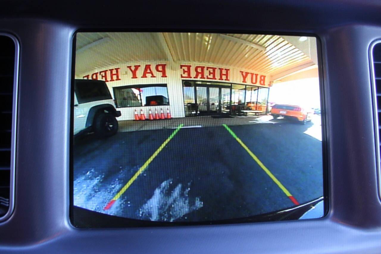 2023 Black Dodge Charger SXT (2C3CDXBG5PH) with an 3.6L V6 DOHC 24V engine, 8A transmission, located at 4301 NW 39th , Oklahoma City, OK, 73112, (405) 949-5600, 35.512135, -97.598671 - NO DRIVERS LICENCE -NO FULL COVERAGE INSURANCE - NO CREDIT CHECK. COME ON OVER TO SUPERSPORTS, TAKE A LOOK AND TEST DRIVE. PLEASE GIVE US A CALL AT (405) 949-5600. NO LICENCIA DE CONDUCIR - NO SEGURO DE COBERTURA TOTAL - NO VERIFICACION DE CREDITO. VISITENOS EN SUPERSPORTS, MIRE NUESTRO - Photo#18