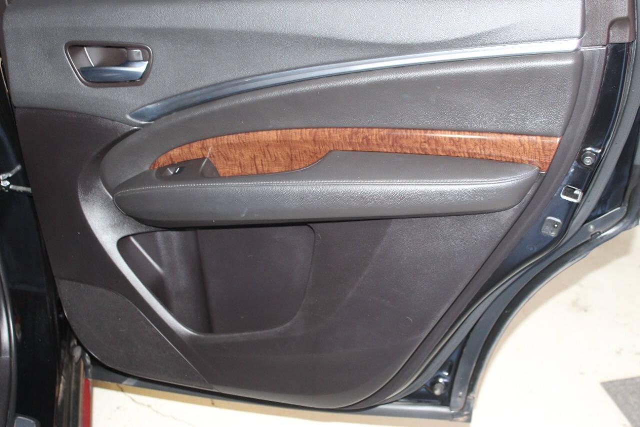 2018 Black Acura MDX SH-AWD 9-Spd AT w/Tech Package (5J8YD4H52JL) with an 3.5L V6 3.5L V6 engine, Automatic 9-Speed transmission, located at 4301 NW 39th , Oklahoma City, OK, 73112, (405) 949-5600, 35.512135, -97.598671 - NO DRIVERS LICENCE NO-FULL COVERAGE INSURANCE-NO CREDIT CHECK. COME ON OVER TO SUPERSPORTS AND TAKE A LOOK AND TEST DRIVE. PLEASE GIVE US A CALL AT (405) 949-5600. NO LICENSIA DE MANEJAR- NO SEGURO DE COBERTURA TOTAL- NO VERIFICACCION DE CREDITO. POR FAVOR VENGAN A SUPERSPORTS, ECHE UN - Photo#11