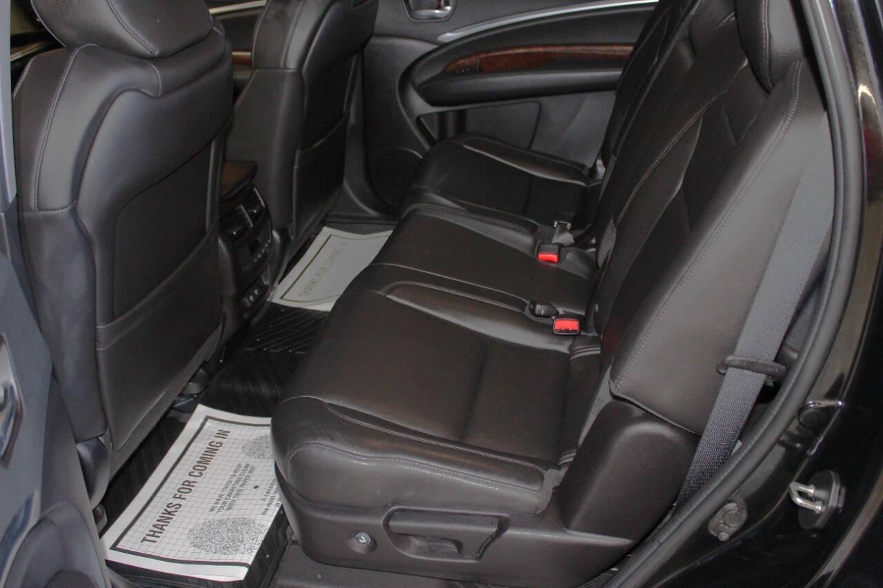 2018 Black Acura MDX SH-AWD 9-Spd AT w/Tech Package (5J8YD4H52JL) with an 3.5L V6 3.5L V6 engine, Automatic 9-Speed transmission, located at 4301 NW 39th , Oklahoma City, OK, 73112, (405) 949-5600, 35.512135, -97.598671 - NO DRIVERS LICENCE NO-FULL COVERAGE INSURANCE-NO CREDIT CHECK. COME ON OVER TO SUPERSPORTS AND TAKE A LOOK AND TEST DRIVE. PLEASE GIVE US A CALL AT (405) 949-5600. NO LICENSIA DE MANEJAR- NO SEGURO DE COBERTURA TOTAL- NO VERIFICACCION DE CREDITO. POR FAVOR VENGAN A SUPERSPORTS, ECHE UN - Photo#16