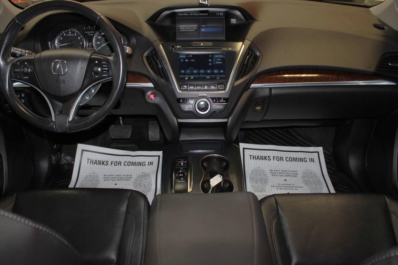 2018 Black Acura MDX SH-AWD 9-Spd AT w/Tech Package (5J8YD4H52JL) with an 3.5L V6 3.5L V6 engine, Automatic 9-Speed transmission, located at 4301 NW 39th , Oklahoma City, OK, 73112, (405) 949-5600, 35.512135, -97.598671 - NO DRIVERS LICENCE NO-FULL COVERAGE INSURANCE-NO CREDIT CHECK. COME ON OVER TO SUPERSPORTS AND TAKE A LOOK AND TEST DRIVE. PLEASE GIVE US A CALL AT (405) 949-5600. NO LICENSIA DE MANEJAR- NO SEGURO DE COBERTURA TOTAL- NO VERIFICACCION DE CREDITO. POR FAVOR VENGAN A SUPERSPORTS, ECHE UN - Photo#20