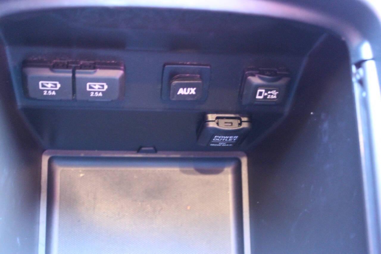 2018 Black Acura MDX SH-AWD 9-Spd AT w/Tech Package (5J8YD4H52JL) with an 3.5L V6 3.5L V6 engine, Automatic 9-Speed transmission, located at 4301 NW 39th , Oklahoma City, OK, 73112, (405) 949-5600, 35.512135, -97.598671 - NO DRIVERS LICENCE NO-FULL COVERAGE INSURANCE-NO CREDIT CHECK. COME ON OVER TO SUPERSPORTS AND TAKE A LOOK AND TEST DRIVE. PLEASE GIVE US A CALL AT (405) 949-5600. NO LICENSIA DE MANEJAR- NO SEGURO DE COBERTURA TOTAL- NO VERIFICACCION DE CREDITO. POR FAVOR VENGAN A SUPERSPORTS, ECHE UN - Photo#29