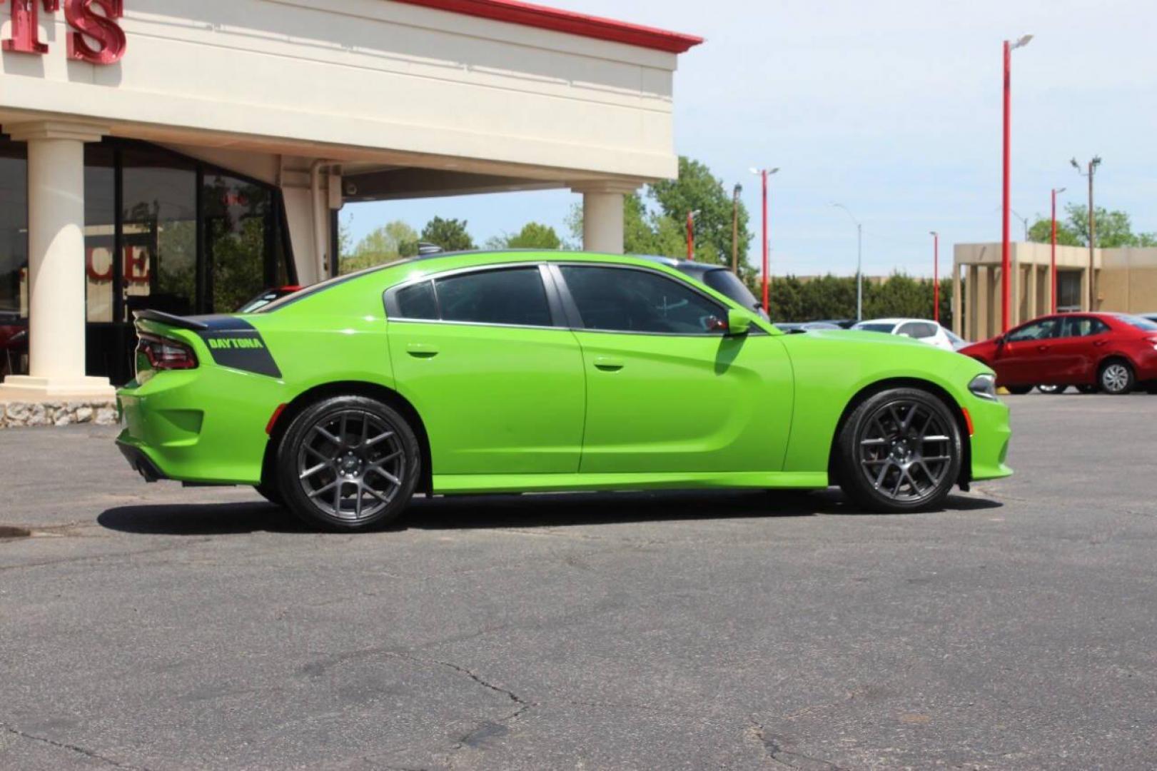 2017 Green Dodge Charger R/T (2C3CDXCT1HH) with an 5.7L V8 OHV 16V engine, 8A transmission, located at 4301 NW 39th , Oklahoma City, OK, 73112, (405) 949-5600, 35.512135, -97.598671 - NO DRIVERS LICENCE NO-FULL COVERAGE INSURANCE-NO CREDIT CHECK. COME ON OVER TO SUPERSPORTS AND TAKE A LOOK AND TEST DRIVE. PLEASE GIVE US A CALL AT (405) 949-5600. NO LICENSIA DE MANEJAR- NO SEGURO DE COBERTURA TOTAL- NO VERIFICACCION DE CREDITO. POR FAVOR VENGAN A SUPERSPORTS, ECHE UN - Photo#3