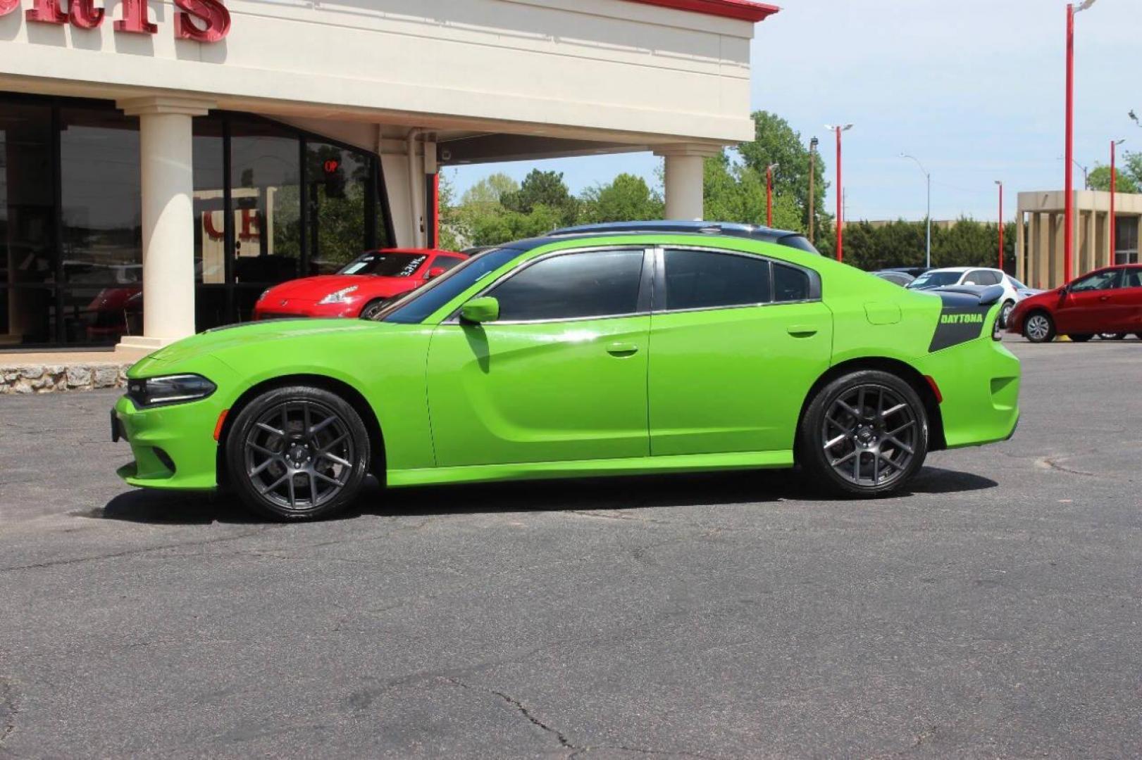 2017 Green Dodge Charger R/T (2C3CDXCT1HH) with an 5.7L V8 OHV 16V engine, 8A transmission, located at 4301 NW 39th , Oklahoma City, OK, 73112, (405) 949-5600, 35.512135, -97.598671 - NO DRIVERS LICENCE NO-FULL COVERAGE INSURANCE-NO CREDIT CHECK. COME ON OVER TO SUPERSPORTS AND TAKE A LOOK AND TEST DRIVE. PLEASE GIVE US A CALL AT (405) 949-5600. NO LICENSIA DE MANEJAR- NO SEGURO DE COBERTURA TOTAL- NO VERIFICACCION DE CREDITO. POR FAVOR VENGAN A SUPERSPORTS, ECHE UN - Photo#6