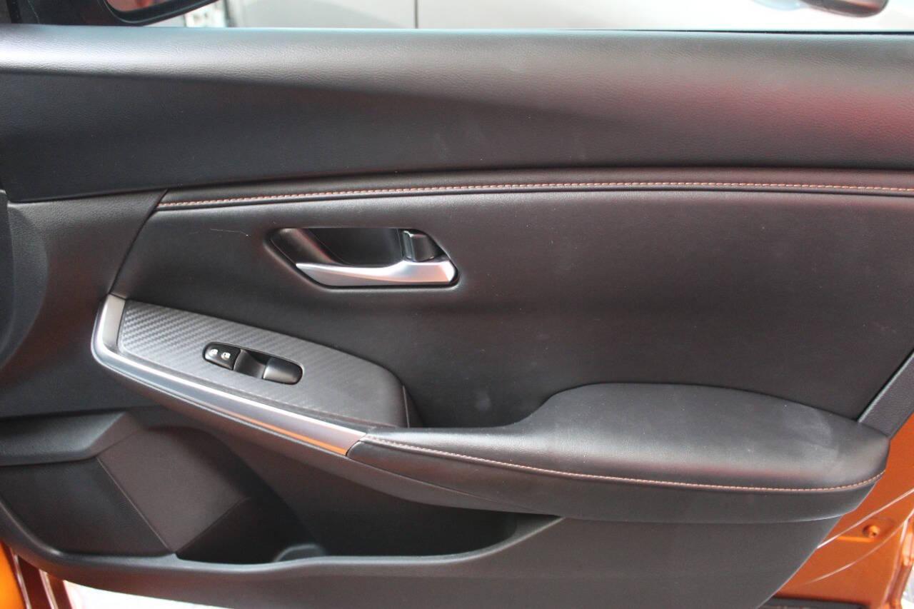 2023 Orange Nissan Sentra SR (3N1AB8DV7PY) with an 2.0L I4 2.0L I4 engine, CVT transmission, located at 4301 NW 39th , Oklahoma City, OK, 73112, (405) 949-5600, 35.512135, -97.598671 - NO DRIVERS LICENCE NO-FULL COVERAGE INSURANCE-NO CREDIT CHECK. COME ON OVER TO SUPERSPORTS AND TAKE A LOOK AND TEST DRIVE. PLEASE GIVE US A CALL AT (405) 949-5600. NO LICENSIA DE MANEJAR- NO SEGURO DE COBERTURA TOTAL- NO VERIFICACCION DE CREDITO. POR FAVOR VENGAN A SUPERSPORTS, ECHE UN - Photo#9