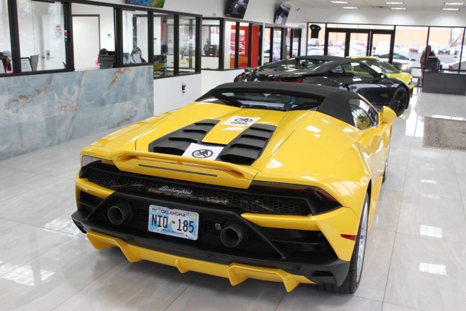 2023 Off White Lamborghini Urus S (ZPBUB3ZL4PL) with an 4.0L V8 DOHC 32V engine, 8A transmission, located at 4301 NW 39th , Oklahoma City, OK, 73112, (405) 949-5600, 35.512135, -97.598671 - it's one of a wife's few possessions that are considered toys looks and drives brand new its a must see. looks and drives brand new its a must see. under factory warranty. fresh oil. NO DRIVERS LICENCE NO-FULL COVERAGE INSURANCE-NO CREDIT CHECK. COME ON OVER TO SUPERSPORTS AND TAKE A LOOK AND - Photo#58