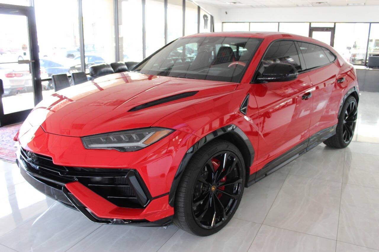 2023 Off White Lamborghini Urus S (ZPBUB3ZL4PL) with an 4.0L V8 DOHC 32V engine, 8A transmission, located at 4301 NW 39th , Oklahoma City, OK, 73112, (405) 949-5600, 35.512135, -97.598671 - it's one of a wife's few possessions that are considered toys looks and drives brand new its a must see. looks and drives brand new its a must see. My name is Josh, and I own dealerships and finance companies here in Oklahoma. I have 27 years of experience buying and selling all makes and mode - Photo#4
