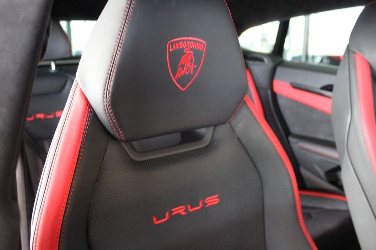 2023 Off White Lamborghini Urus S (ZPBUB3ZL4PL) with an 4.0L V8 DOHC 32V engine, 8A transmission, located at 4301 NW 39th , Oklahoma City, OK, 73112, (405) 949-5600, 35.512135, -97.598671 - it's one of a wife's few possessions that are considered toys looks and drives brand new its a must see. looks and drives brand new its a must see. My name is Josh, and I own dealerships and finance companies here in Oklahoma. I have 27 years of experience buying and selling all makes and mode - Photo#13