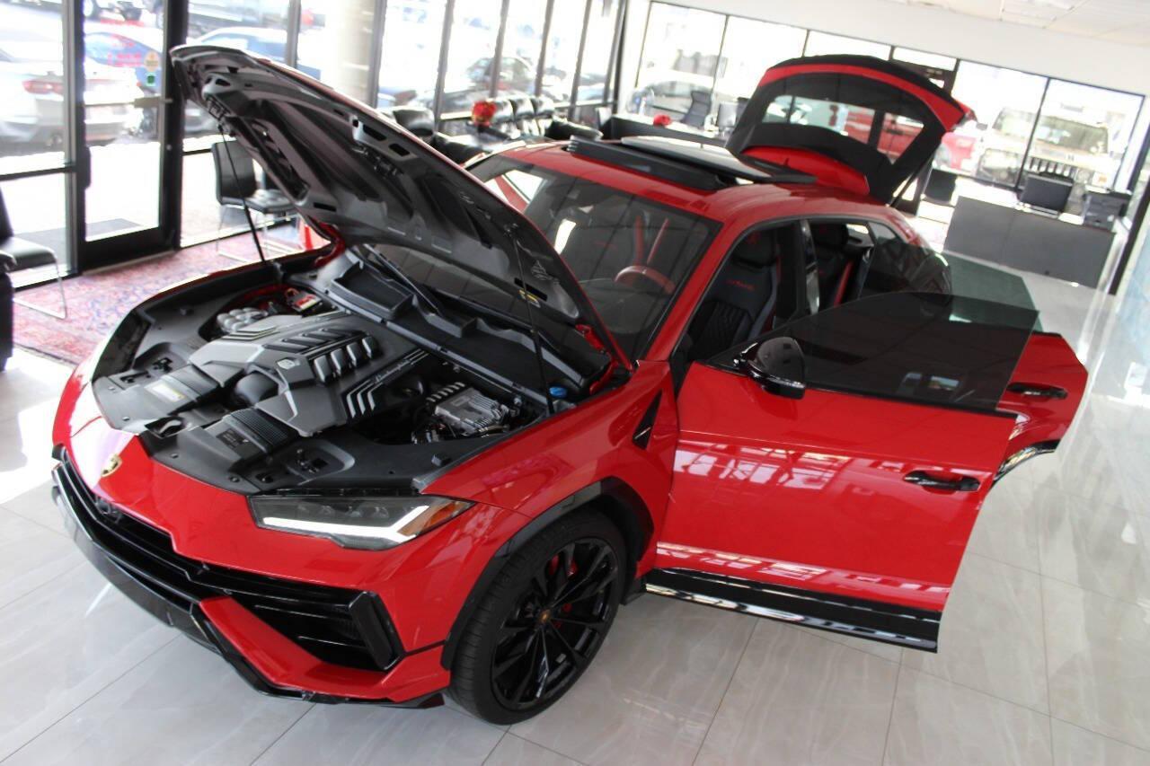 2023 Off White Lamborghini Urus S (ZPBUB3ZL4PL) with an 4.0L V8 DOHC 32V engine, 8A transmission, located at 4301 NW 39th , Oklahoma City, OK, 73112, (405) 949-5600, 35.512135, -97.598671 - it's one of a wife's few possessions that are considered toys looks and drives brand new its a must see. looks and drives brand new its a must see. My name is Josh, and I own dealerships and finance companies here in Oklahoma. I have 27 years of experience buying and selling all makes and mode - Photo#34