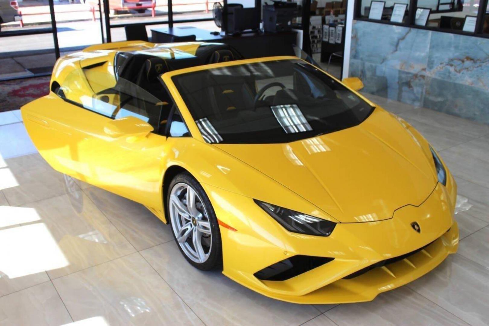 2023 Off White Lamborghini Urus S (ZPBUB3ZL4PL) with an 4.0L V8 DOHC 32V engine, 8A transmission, located at 4301 NW 39th , Oklahoma City, OK, 73112, (405) 949-5600, 35.512135, -97.598671 - it's one of a wife's few possessions that are considered toys looks and drives brand new its a must see. looks and drives brand new its a must see. under factory warranty. fresh oil. NO DRIVERS LICENCE NO-FULL COVERAGE INSURANCE-NO CREDIT CHECK. COME ON OVER TO SUPERSPORTS AND TAKE A LOOK AND - Photo#59
