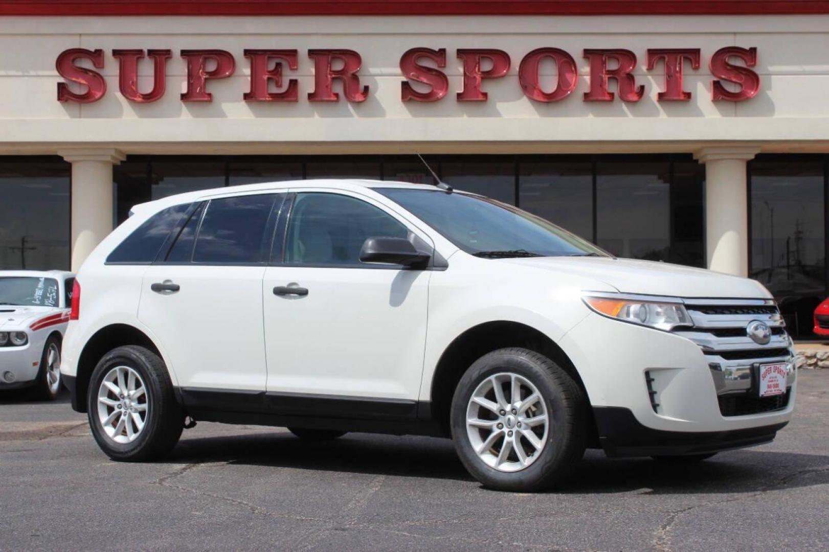 2013 White Ford Edge SE FWD (2FMDK3GC8DB) with an 3.5L V6 DOHC 24V engine, 6-Speed Automatic transmission, located at 4301 NW 39th , Oklahoma City, OK, 73112, (405) 949-5600, 35.512135, -97.598671 - NO DRIVERS LICENCE NO-FULL COVERAGE INSURANCE-NO CREDIT CHECK. COME ON OVER TO SUPERSPORTS AND TAKE A LOOK AND TEST DRIVE. PLEASE GIVE US A CALL AT (405) 949-5600. NO LICENSIA DE MANEJAR- NO SEGURO DE COBERTURA TOTAL- NO VERIFICACCION DE CREDITO. POR FAVOR VENGAN A SUPERSPORTS, - Photo#2