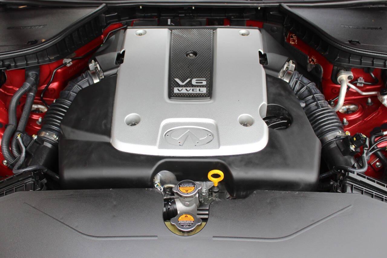 2014 Burgundy Infiniti Q50 Premium (JN1BV7AP2EM) with an 3.7L V6 DOHC 24V HYBRID engine, 7-Speed Automatic transmission, located at 4301 NW 39th , Oklahoma City, OK, 73112, (405) 949-5600, 35.512135, -97.598671 - NO DRIVERS LICENCE -NO FULL COVERAGE INSURANCE - NO CREDIT CHECK. COME ON OVER TO SUPERSPORTS, TAKE A LOOK AND TEST DRIVE. PLEASE GIVE US A CALL AT (405) 949-5600. NO LICENCIA DE CONDUCIR - NO SEGURO DE COBERTURA TOTAL - NO VERIFICACION DE CREDITO. VISITENOS EN SUPERSPORTS, MIRE NUESTRO - Photo#7