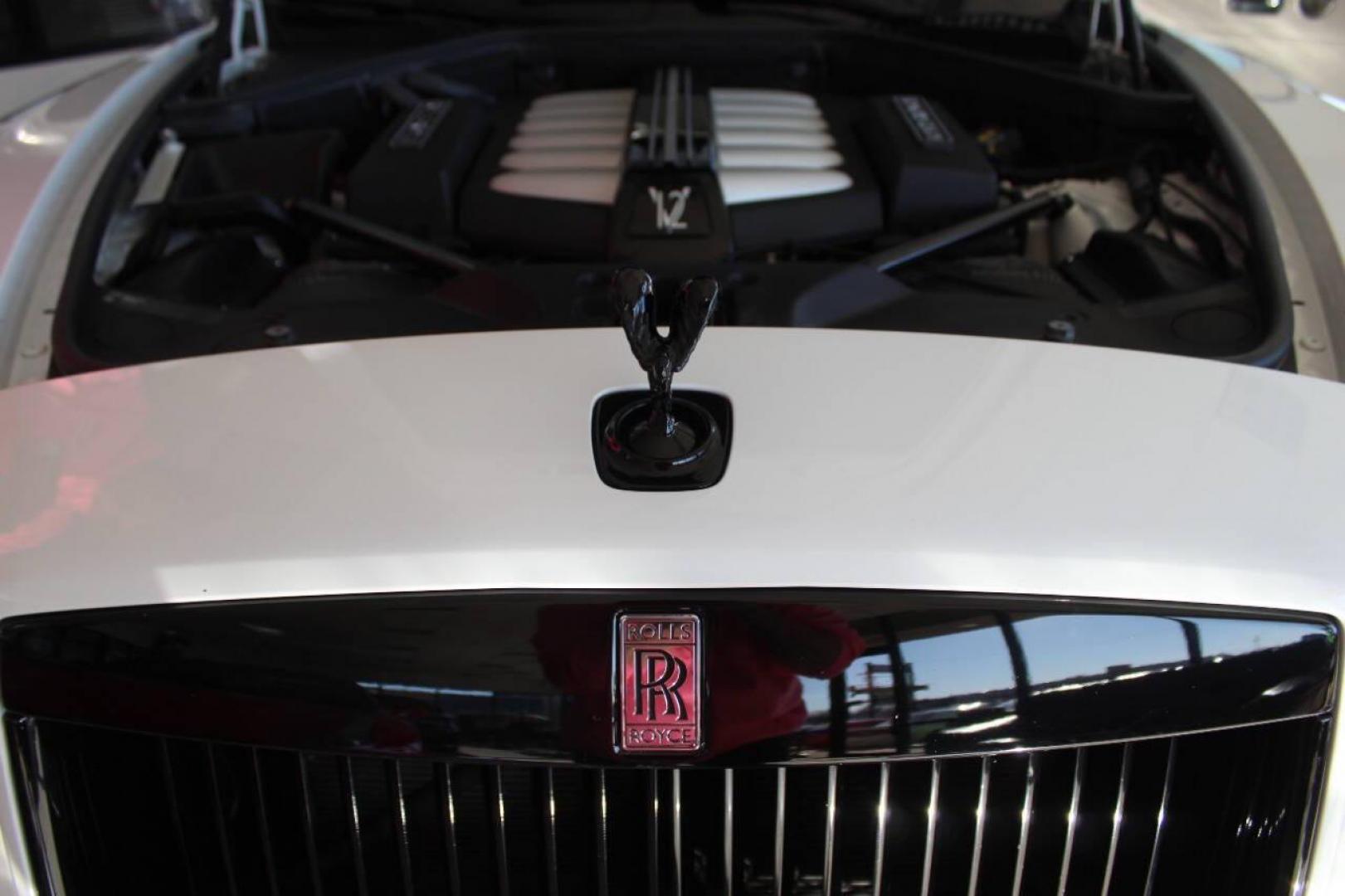 2021 White Rolls-Royce Dawn with an 6.6L V12 Twin Turbocharger 6.6L V12 engine, Automatic 8-Speed transmission, located at 4301 NW 39th , Oklahoma City, OK, 73112, (405) 949-5600, 35.512135, -97.598671 - PERSONAL VEHICLE LAST FEW YEARS. it's one of a MY few possessions that are considered toys looks and drives brand new its a must see. new tires and fresh oil, NEW BATTERY. call for more info (405) 949-5600 THIS VEHICLE IS $300,000.00 , THIS VEHICLE CAN BE PAID FOR WITH CASH OR BANK FINANCI - Photo#22