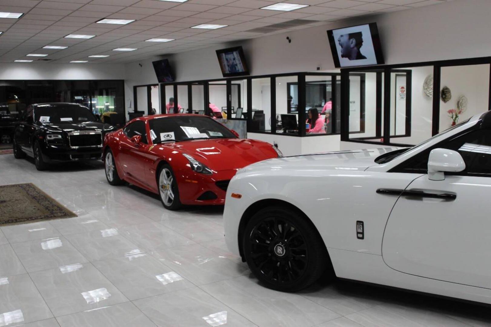 2021 White Rolls-Royce Dawn with an 6.6L V12 Twin Turbocharger 6.6L V12 engine, Automatic 8-Speed transmission, located at 4301 NW 39th , Oklahoma City, OK, 73112, (405) 949-5600, 35.512135, -97.598671 - PERSONAL VEHICLE LAST FEW YEARS. it's one of a MY few possessions that are considered toys looks and drives brand new its a must see. new tires and fresh oil, NEW BATTERY. call for more info (405) 949-5600 THIS VEHICLE IS $300,000.00 , THIS VEHICLE CAN BE PAID FOR WITH CASH OR BANK FINANCI - Photo#37