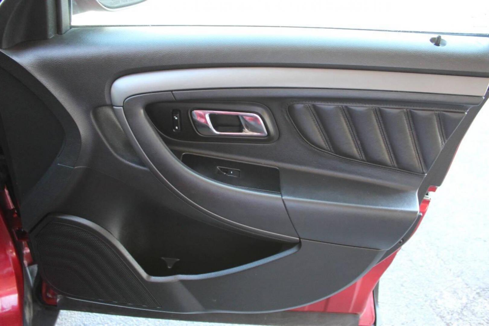 2012 Red Ford Taurus SEL FWD (1FAHP2EW6CG) with an 3.5L V6 DOHC 24V engine, 6-Speed Automatic transmission, located at 4301 NW 39th , Oklahoma City, OK, 73112, (405) 949-5600, 35.512135, -97.598671 - NO DRIVERS LICENCE NO-FULL COVERAGE INSURANCE-NO CREDIT CHECK. COME ON OVER TO SUPERSPORTS AND TAKE A LOOK AND TEST DRIVE. PLEASE GIVE US A CALL AT (405) 949-5600. NO LICENSIA DE MANEJAR- NO SEGURO DE COBERTURA TOTAL- NO VERIFICACCION DE CREDITO. POR FAVOR VENGAN A SUPERSPORTS, ECHE UN - Photo#10