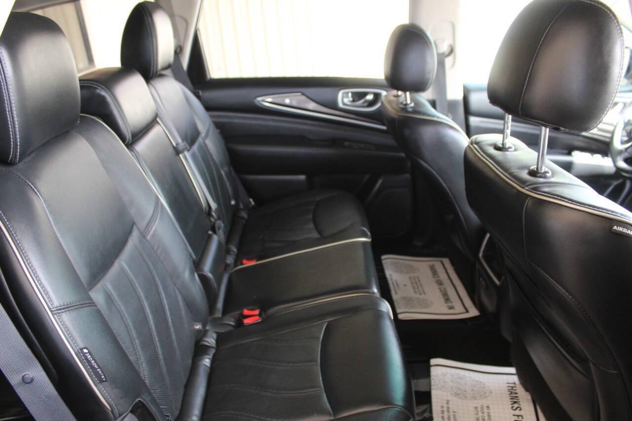 2020 White Infiniti QX60 PURE (5N1DL0MN4LC) with an 3.5L V6 DOHC 24V engine, CVT transmission, located at 4301 NW 39th , Oklahoma City, OK, 73112, (405) 949-5600, 35.512135, -97.598671 - NO DRIVERS LICENCE -NO FULL COVERAGE INSURANCE - NO CREDIT CHECK. COME ON OVER TO SUPERSPORTS, TAKE A LOOK AND TEST DRIVE. PLEASE GIVE US A CALL AT (405) 949-5600. NO LICENCIA DE CONDUCIR - NO SEGURO DE COBERTURA TOTAL - NO VERIFICACION DE CREDITO. VISITENOS EN SUPERSPORTS, MIRE NUESTRO - Photo#10