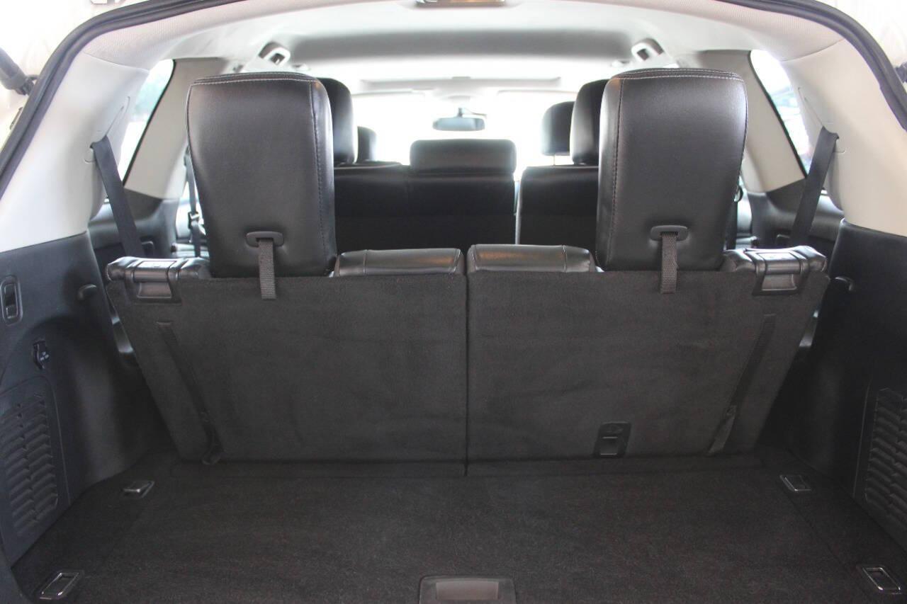 2020 White Infiniti QX60 PURE (5N1DL0MN4LC) with an 3.5L V6 DOHC 24V engine, CVT transmission, located at 4301 NW 39th , Oklahoma City, OK, 73112, (405) 949-5600, 35.512135, -97.598671 - NO DRIVERS LICENCE -NO FULL COVERAGE INSURANCE - NO CREDIT CHECK. COME ON OVER TO SUPERSPORTS, TAKE A LOOK AND TEST DRIVE. PLEASE GIVE US A CALL AT (405) 949-5600. NO LICENCIA DE CONDUCIR - NO SEGURO DE COBERTURA TOTAL - NO VERIFICACION DE CREDITO. VISITENOS EN SUPERSPORTS, MIRE NUESTRO - Photo#12