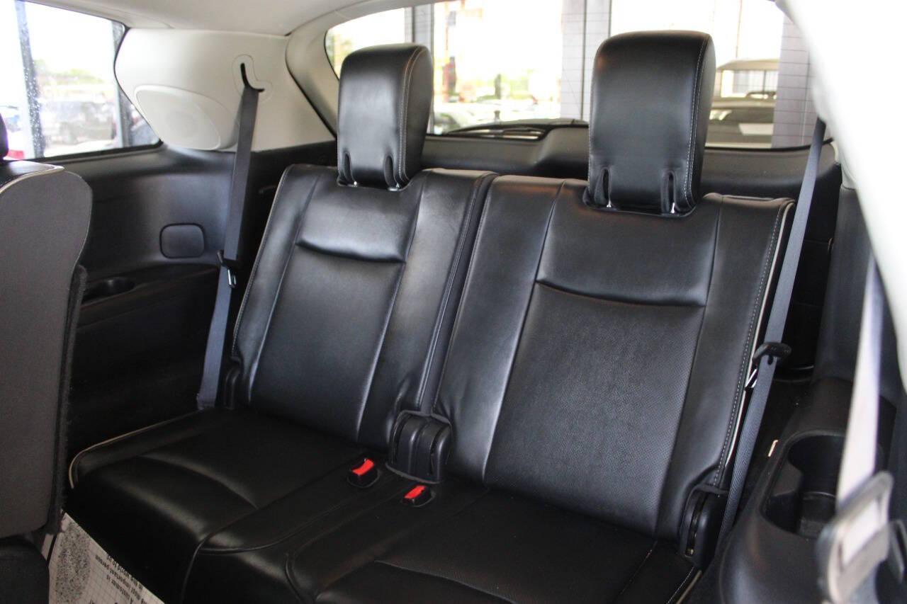 2020 White Infiniti QX60 PURE (5N1DL0MN4LC) with an 3.5L V6 DOHC 24V engine, CVT transmission, located at 4301 NW 39th , Oklahoma City, OK, 73112, (405) 949-5600, 35.512135, -97.598671 - NO DRIVERS LICENCE -NO FULL COVERAGE INSURANCE - NO CREDIT CHECK. COME ON OVER TO SUPERSPORTS, TAKE A LOOK AND TEST DRIVE. PLEASE GIVE US A CALL AT (405) 949-5600. NO LICENCIA DE CONDUCIR - NO SEGURO DE COBERTURA TOTAL - NO VERIFICACION DE CREDITO. VISITENOS EN SUPERSPORTS, MIRE NUESTRO - Photo#13