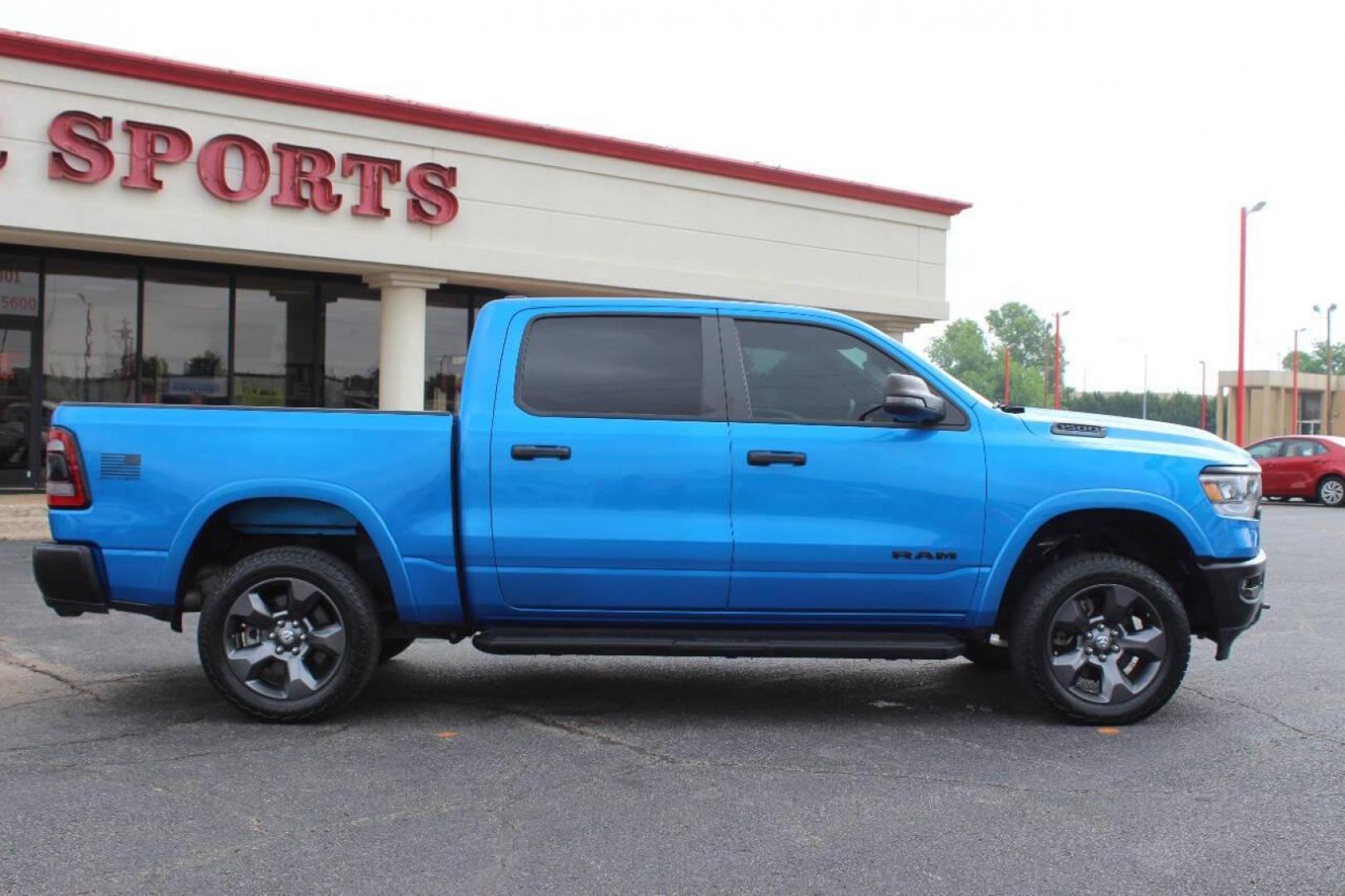 2023 Blue RAM 1500 Big Horn Crew Cab SWB 4WD (1C6SRFFT1PN) with an 5.7L V8 OHV 16V engine, 8A transmission, located at 4301 NW 39th , Oklahoma City, OK, 73112, (405) 949-5600, 35.512135, -97.598671 - NO DRIVERS LICENCE NO - FULL COVERAGE INSURANCE - NO CREDIT CHECK. COME ON OVER TO SUPERSPORTS AND TAKE A LOOK AND TEST DRIVE . PLEASE GIVE US A CALL AT (405) 949-5600. NO LICENCIA DE MANEJAR - NO SEGURO DE COBERTURA TOTAL - NO VERIFICACION DE CREDITO. POR FAVOR VENGAN A SUPERSPORTS, EC - Photo#3
