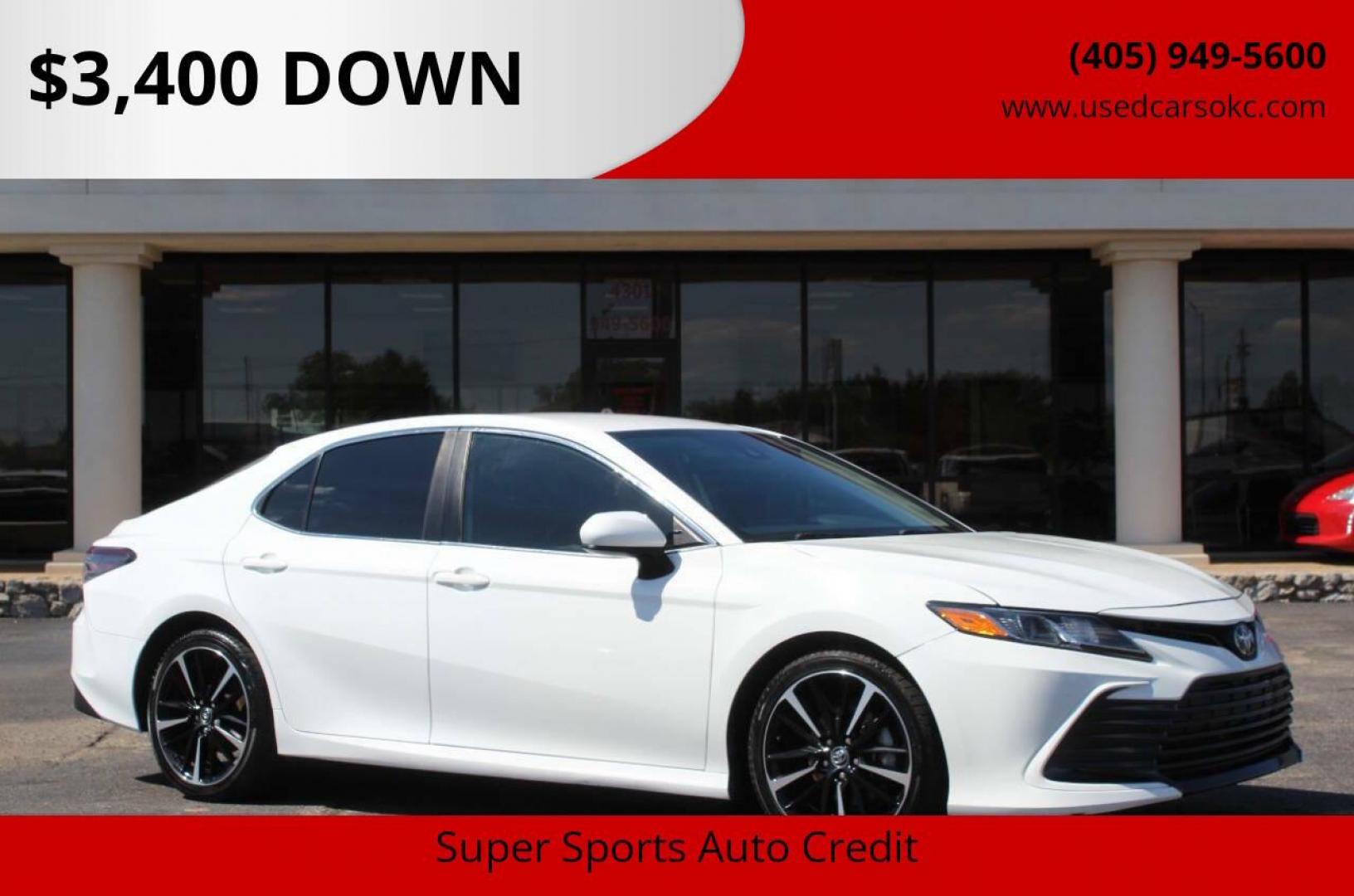 2021 White Toyota Camry LE (4T1C11AK9MU) with an 2.5L L4 DOHC 16V engine, 8A transmission, located at 4301 NW 39th , Oklahoma City, OK, 73112, (405) 949-5600, 35.512135, -97.598671 - NO DRIVERS LICENCE NO-FULL COVERAGE INSURANCE-NO CREDIT CHECK. COME ON OVER TO SUPERSPORTS AND TAKE A LOOK AND TEST DRIVE. PLEASE GIVE US A CALL AT (405) 949-5600. NO LICENSIA DE MANEJAR- NO SEGURO DE COBERTURA TOTAL- NO VERIFICACCION DE CREDITO. POR FAVOR VENGAN A SUPERSPORTS, ECHE UN - Photo#0