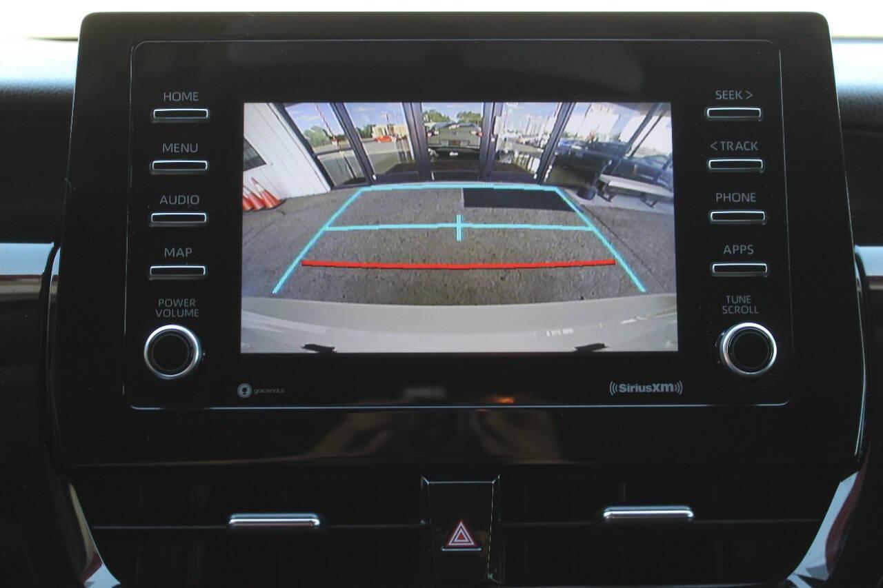 2021 White Toyota Camry LE (4T1C11AK9MU) with an 2.5L L4 DOHC 16V engine, 8A transmission, located at 4301 NW 39th , Oklahoma City, OK, 73112, (405) 949-5600, 35.512135, -97.598671 - NO DRIVERS LICENCE -NO FULL COVERAGE INSURANCE - NO CREDIT CHECK. COME ON OVER TO SUPERSPORTS, TAKE A LOOK AND TEST DRIVE. PLEASE GIVE US A CALL AT (405) 949-5600. NO LICENCIA DE CONDUCIR - NO SEGURO DE COBERTURA TOTAL - NO VERIFICACION DE CREDITO. VISITENOS EN SUPERSPORTS, MIRE NUESTRO - Photo#16