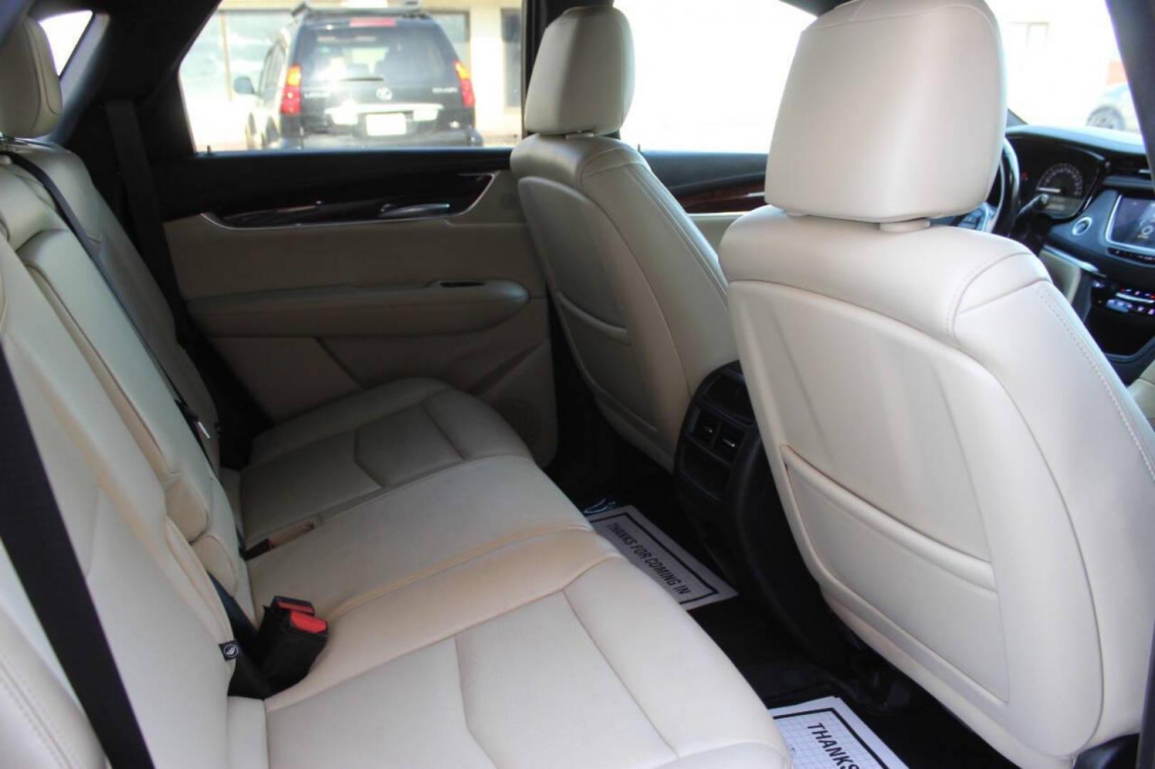 2019 White Cadillac XT5 Luxury (1GYKNCRS1KZ) with an 3.6L V6 DOHC 24V engine, 8A transmission, located at 4301 NW 39th , Oklahoma City, OK, 73112, (405) 949-5600, 35.512135, -97.598671 - NO DRIVERS LICENCE NO-FULL COVERAGE INSURANCE-NO CREDIT CHECK. COME ON OVER TO SUPERSPORTS AND TAKE A LOOK AND TEST DRIVE. PLEASE GIVE US A CALL AT (405) 949-5600. NO LICENCIA DE MANEJAR- NO SEGURO DE COBERTURA TOTAL- NO VERIFICACCION DE CREDITO. POR FAVOR VENGAN A SUPERSPORTS, ECHE UN - Photo#11