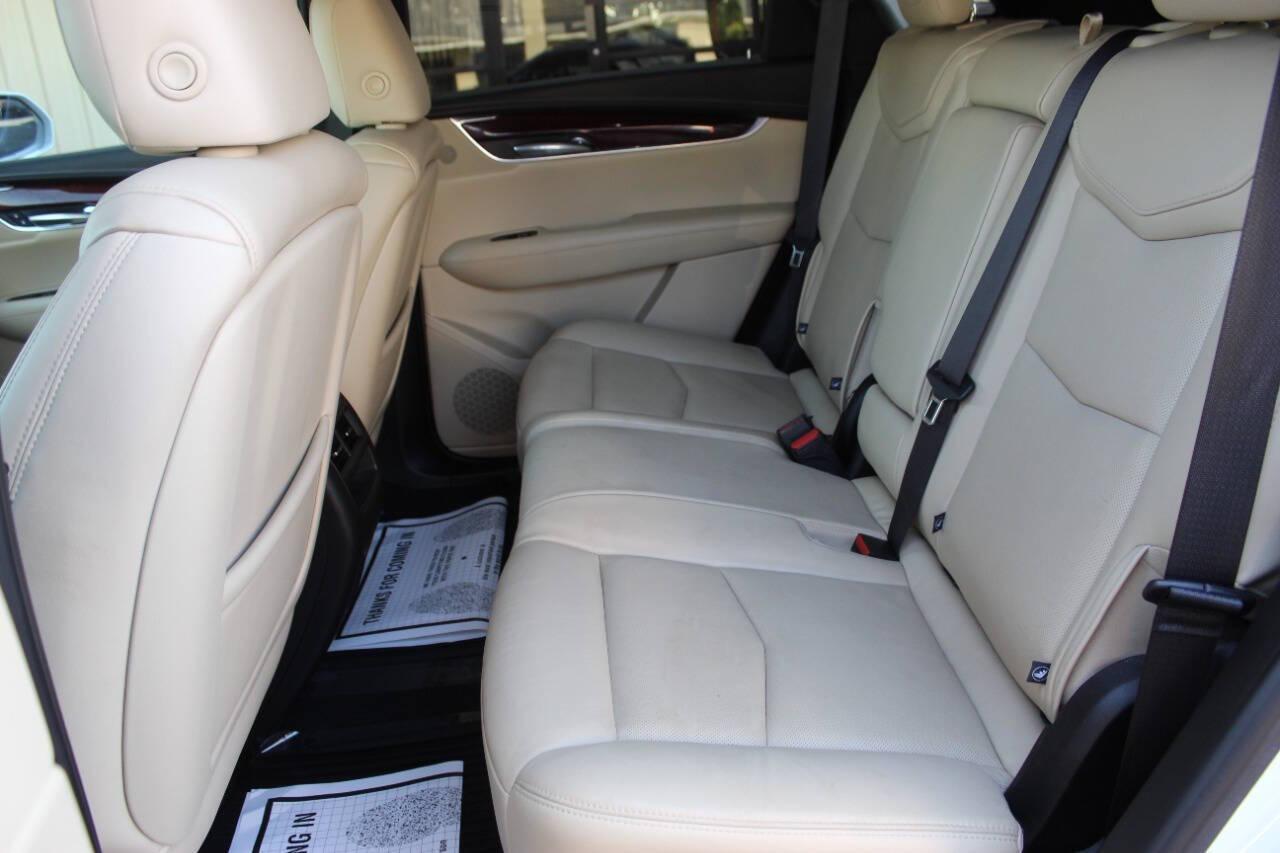 2019 White Cadillac XT5 Luxury (1GYKNCRS1KZ) with an 3.6L V6 DOHC 24V engine, 8A transmission, located at 4301 NW 39th , Oklahoma City, OK, 73112, (405) 949-5600, 35.512135, -97.598671 - NO DRIVERS LICENCE -NO FULL COVERAGE INSURANCE- NO CREDIT CHECK. COME ON OVER TO SUPERSPORTS, TAKE A LOOK AND TEST DRIVE. PLEASE GIVE US A CALL AT (405) 949-5600. NO LICENCIA DE CONDUCIR - NO SEGURO DE COBERTURA TOTAL - NO VERIFICACION DE CREDITO. VISITENOS EN SUPERSPORTS, MIRE NUESTRO - Photo#13