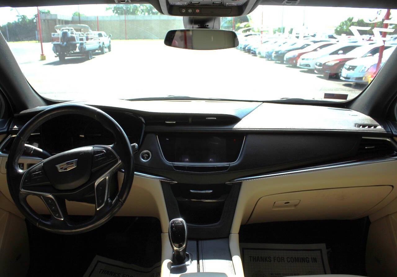 2019 White Cadillac XT5 Luxury (1GYKNCRS1KZ) with an 3.6L V6 DOHC 24V engine, 8A transmission, located at 4301 NW 39th , Oklahoma City, OK, 73112, (405) 949-5600, 35.512135, -97.598671 - NO DRIVERS LICENCE -NO FULL COVERAGE INSURANCE- NO CREDIT CHECK. COME ON OVER TO SUPERSPORTS, TAKE A LOOK AND TEST DRIVE. PLEASE GIVE US A CALL AT (405) 949-5600. NO LICENCIA DE CONDUCIR - NO SEGURO DE COBERTURA TOTAL - NO VERIFICACION DE CREDITO. VISITENOS EN SUPERSPORTS, MIRE NUESTRO - Photo#18