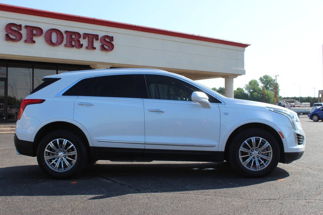 2019 White Cadillac XT5 Luxury (1GYKNCRS1KZ) with an 3.6L V6 3.6L V6 engine, Automatic 8-Speed transmission, located at 4301 NW 39th , Oklahoma City, OK, 73112, (405) 949-5600, 35.512135, -97.598671 - Hablamos espanol. SPEND SMART --- BUY FROM SUPER SPORTS. ALL PRICES, DOWN PAYMENTS, PAYMENTS, AND FINANCE TERMS ARE NEGOTIABLE AT THE TIME OF APPROVAL. WE WILL WORK WITH YOU TO FIT YOUR BUDGET. WE WILL EVEN LOWER AND ADJUST THE NUMBERS TO HELP MAKE THE VEHICLE MORE AFFORDABLE FOR YOU.- Photo#2