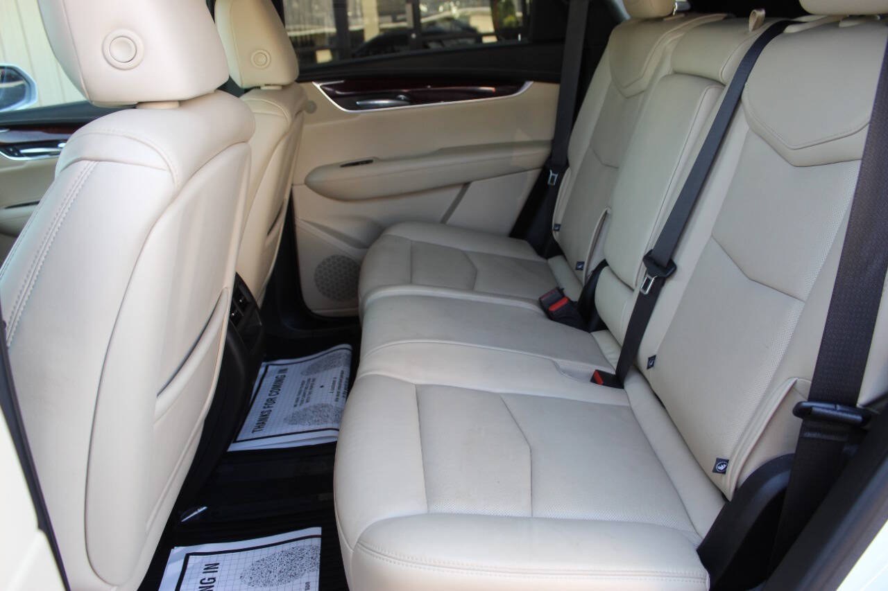 2019 White Cadillac XT5 Luxury (1GYKNCRS1KZ) with an 3.6L V6 3.6L V6 engine, Automatic 8-Speed transmission, located at 4301 NW 39th , Oklahoma City, OK, 73112, (405) 949-5600, 35.512135, -97.598671 - Hablamos espanol. SPEND SMART --- BUY FROM SUPER SPORTS. ALL PRICES, DOWN PAYMENTS, PAYMENTS, AND FINANCE TERMS ARE NEGOTIABLE AT THE TIME OF APPROVAL. WE WILL WORK WITH YOU TO FIT YOUR BUDGET. WE WILL EVEN LOWER AND ADJUST THE NUMBERS TO HELP MAKE THE VEHICLE MORE AFFORDABLE FOR YOU.- Photo#13