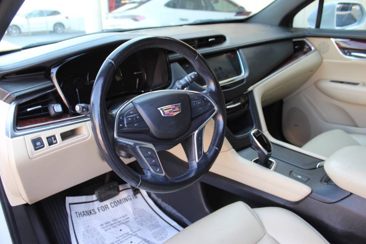 2019 White Cadillac XT5 Luxury (1GYKNCRS1KZ) with an 3.6L V6 3.6L V6 engine, Automatic 8-Speed transmission, located at 4301 NW 39th , Oklahoma City, OK, 73112, (405) 949-5600, 35.512135, -97.598671 - Hablamos espanol. SPEND SMART --- BUY FROM SUPER SPORTS. ALL PRICES, DOWN PAYMENTS, PAYMENTS, AND FINANCE TERMS ARE NEGOTIABLE AT THE TIME OF APPROVAL. WE WILL WORK WITH YOU TO FIT YOUR BUDGET. WE WILL EVEN LOWER AND ADJUST THE NUMBERS TO HELP MAKE THE VEHICLE MORE AFFORDABLE FOR YOU.- Photo#15
